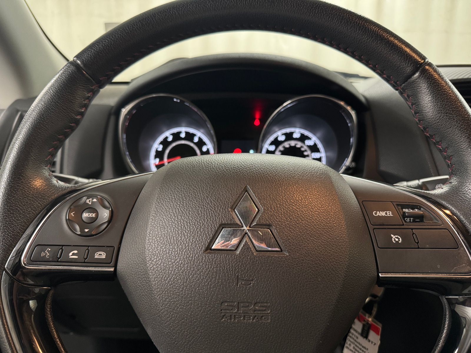 Thumbnail: 2019 Mitsubishi Outlander Sport - 5