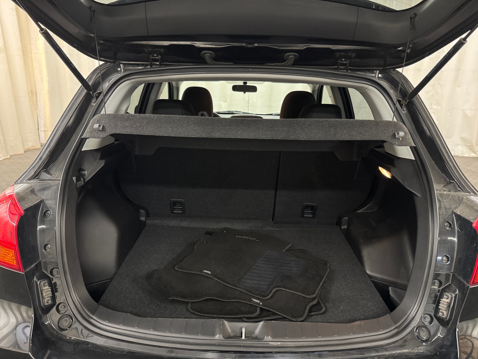 Thumbnail: 2019 Mitsubishi Outlander Sport - 7
