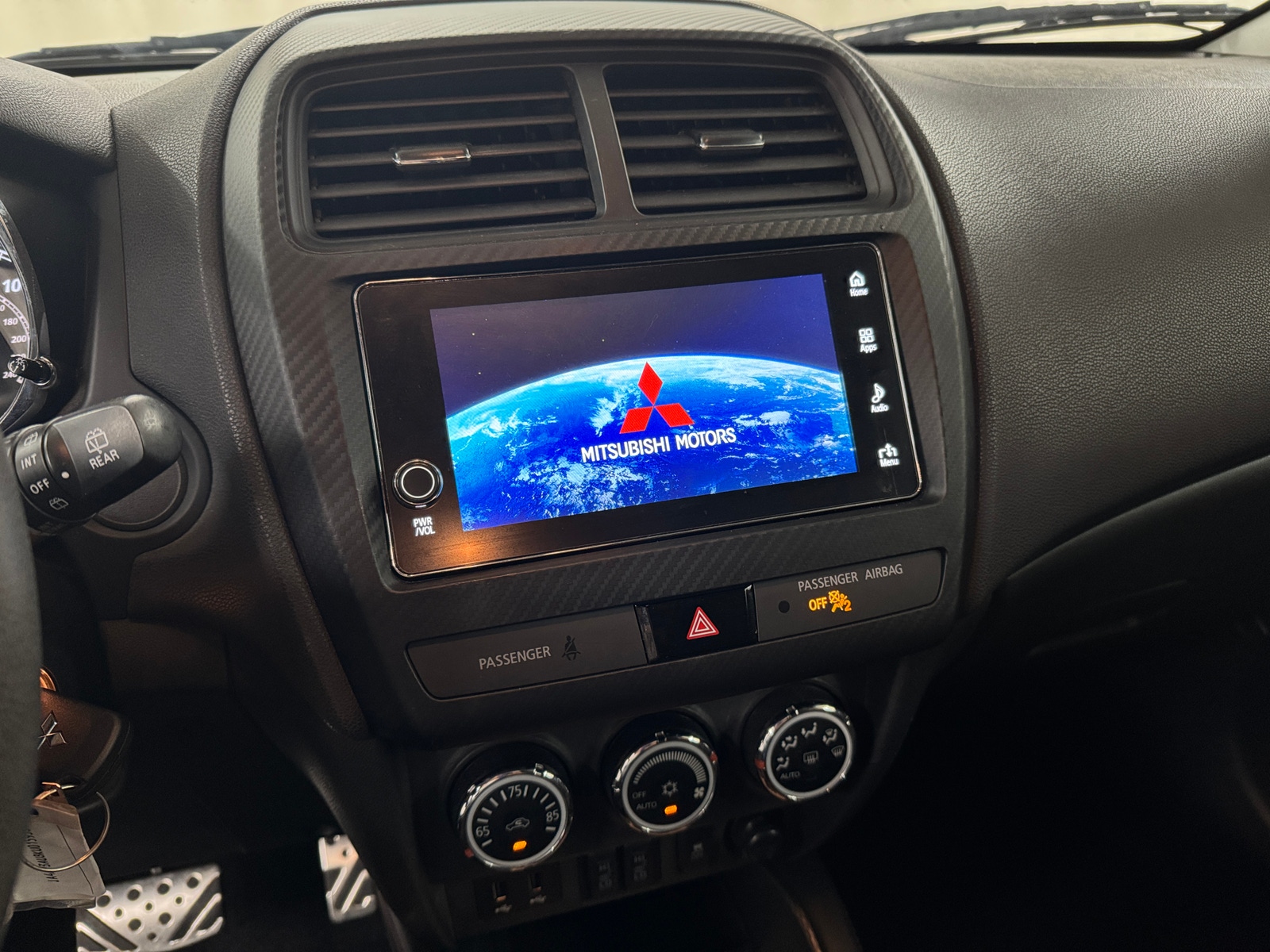 Thumbnail: 2019 Mitsubishi Outlander Sport - 4