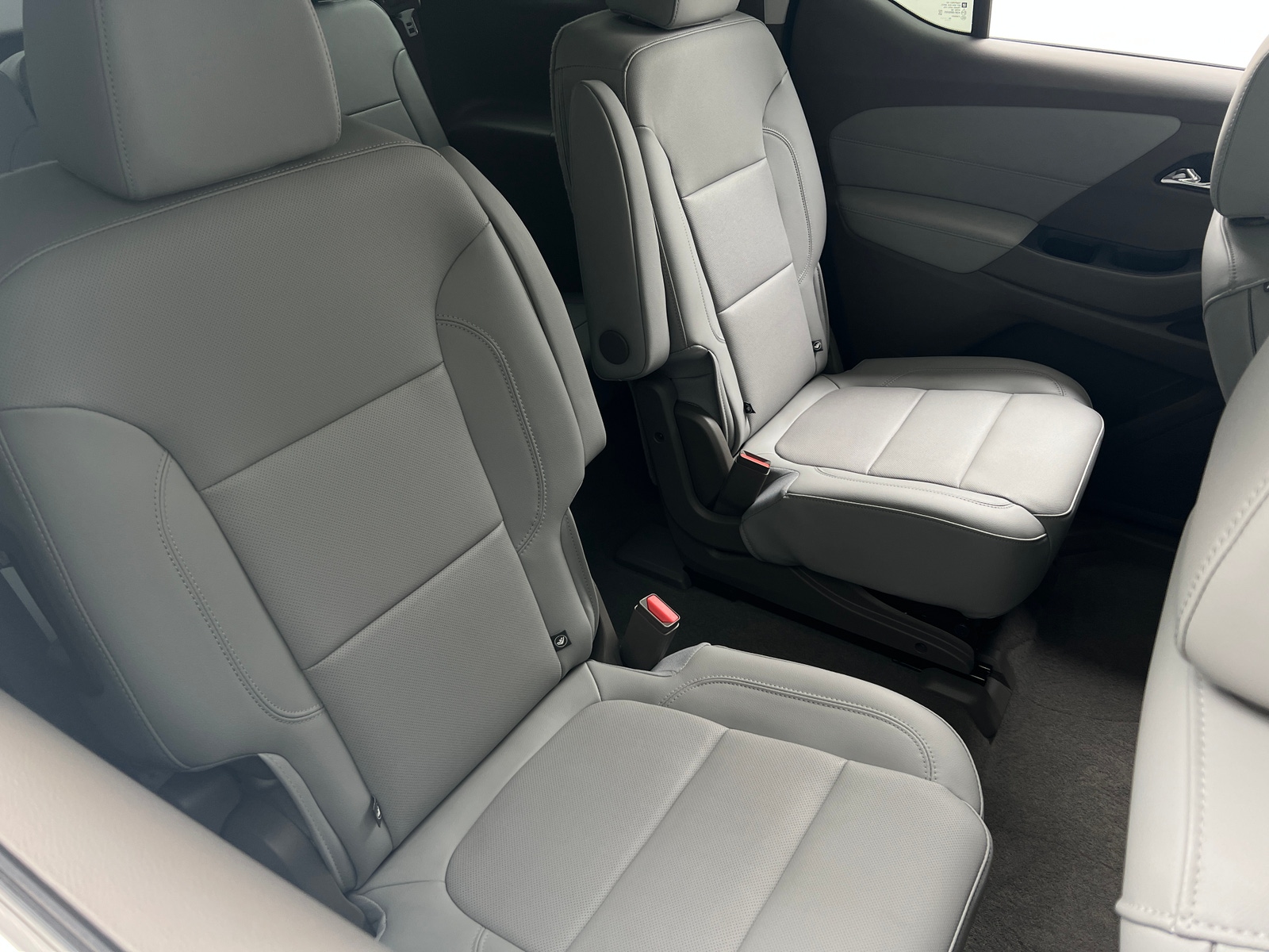 Thumbnail: 2021 Chevrolet Traverse - 5