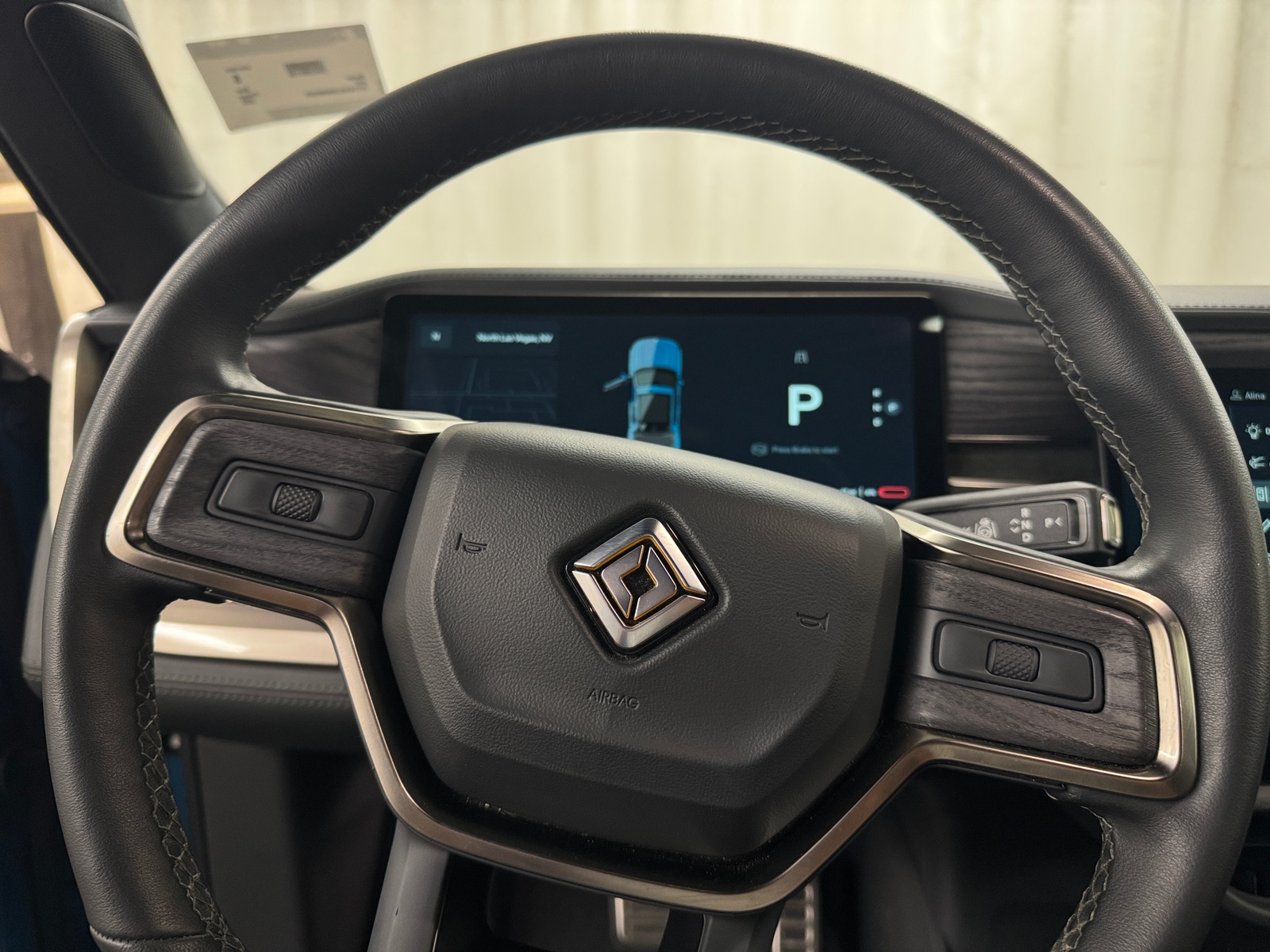 Thumbnail: 2022 Rivian R1T - 4