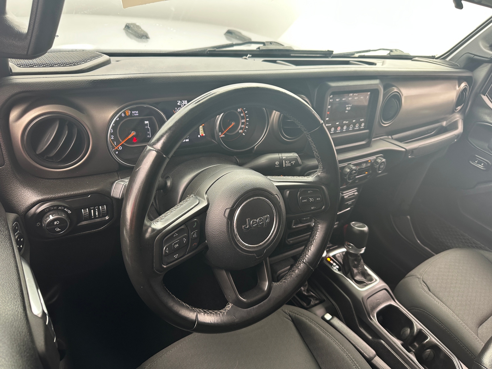 Thumbnail: 2020 Jeep Gladiator - 3