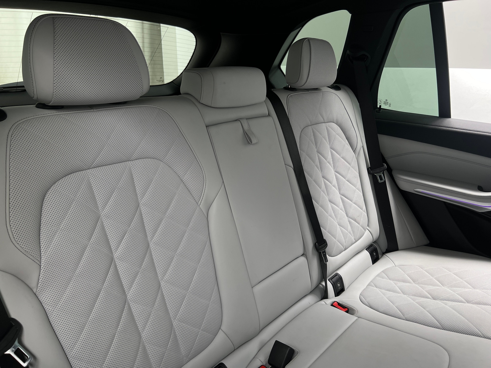 Thumbnail: 2023 BMW X5 - 5