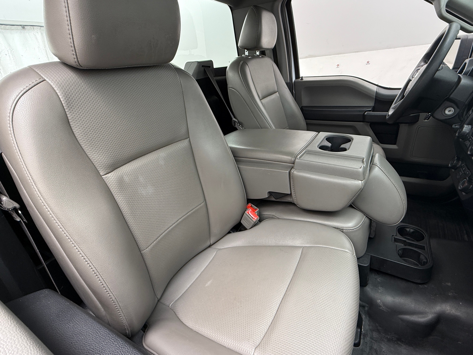 Thumbnail: 2019 Ford Econoline - 2