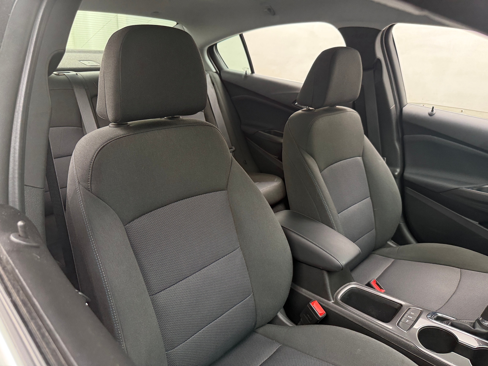 Thumbnail: 2019 Chevrolet Cruze - 2