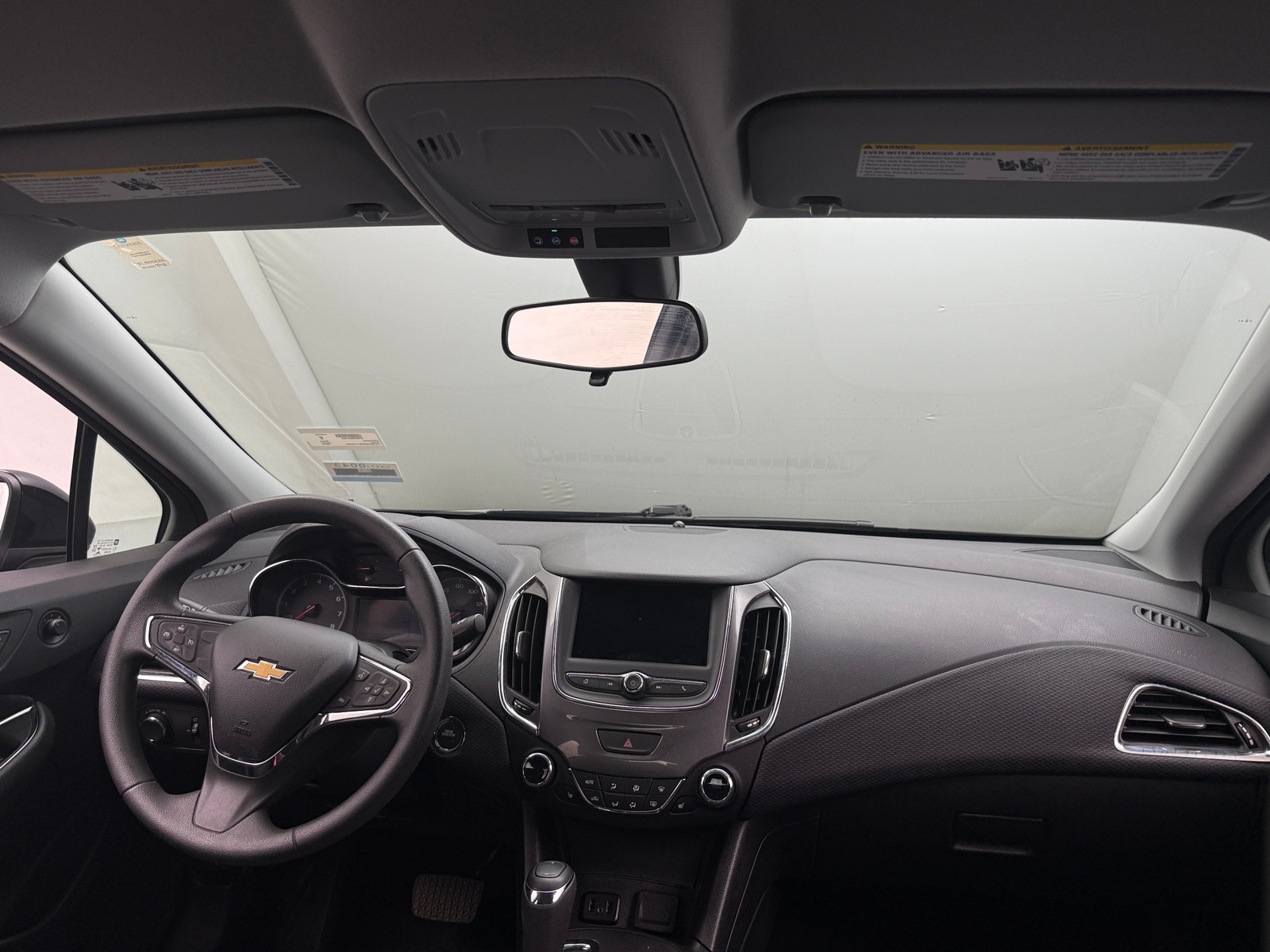 Thumbnail: 2019 Chevrolet Cruze - 3