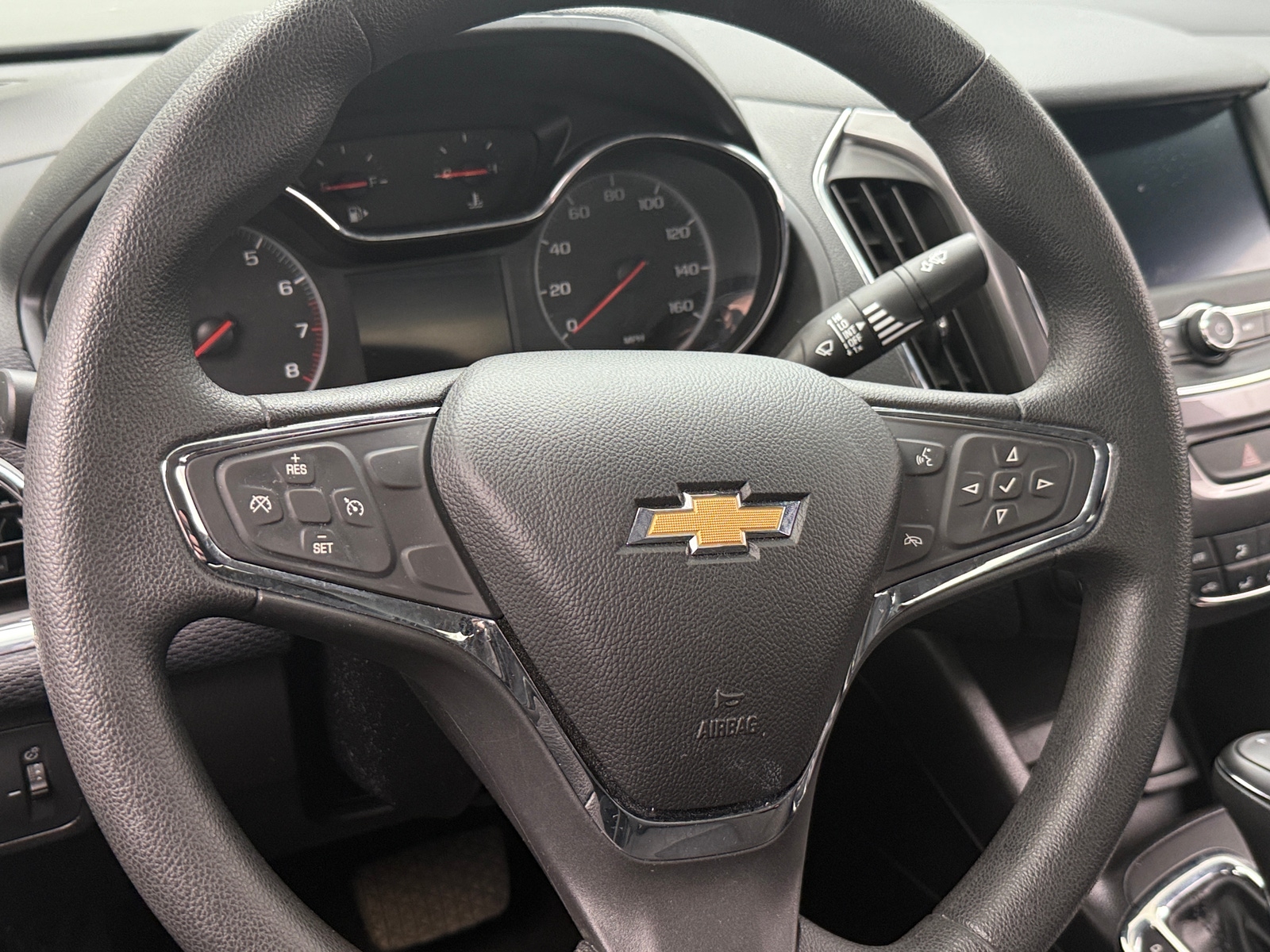 Thumbnail: 2019 Chevrolet Cruze - 5