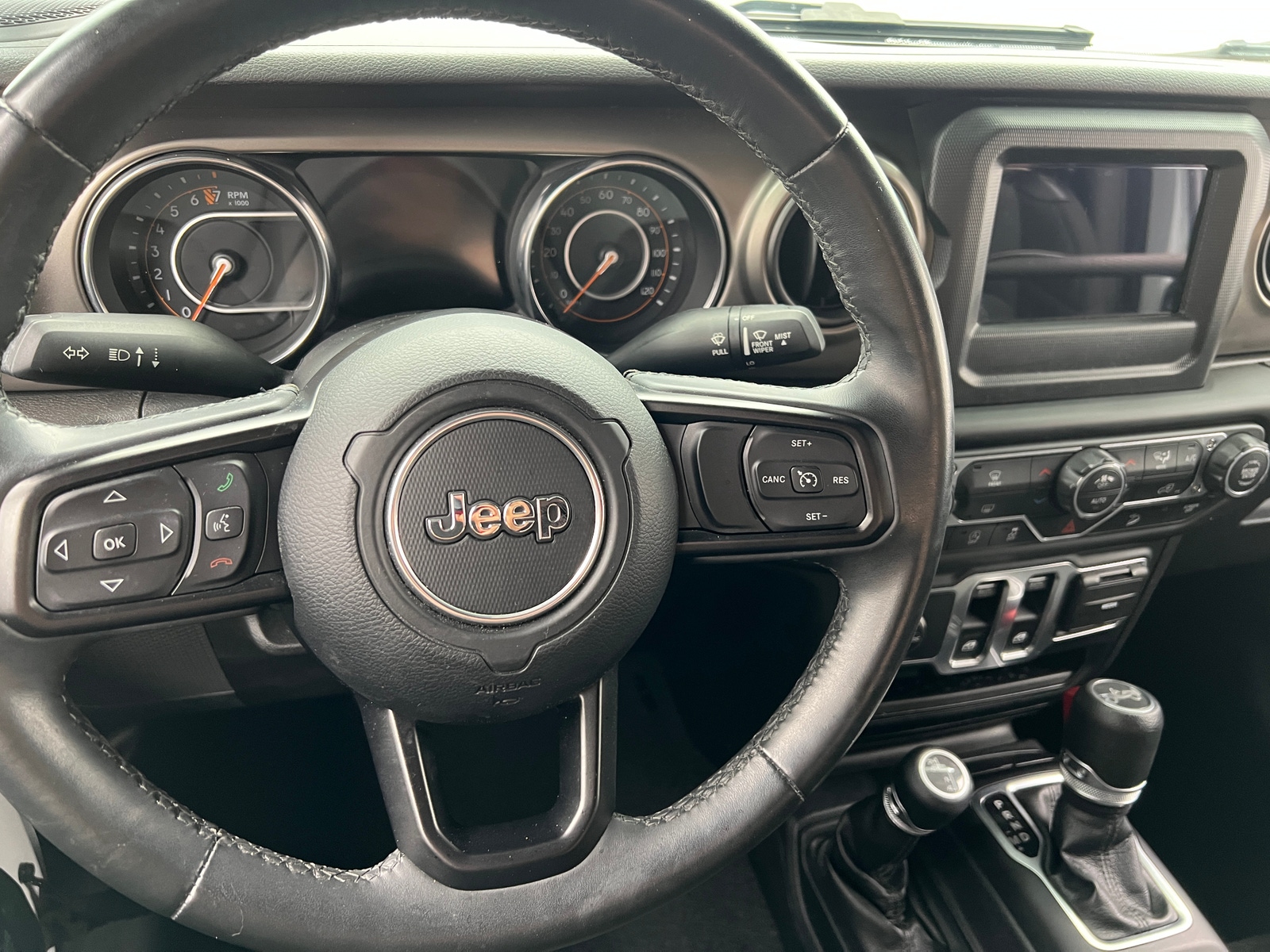 Thumbnail: 2019 Jeep Wrangler - 5