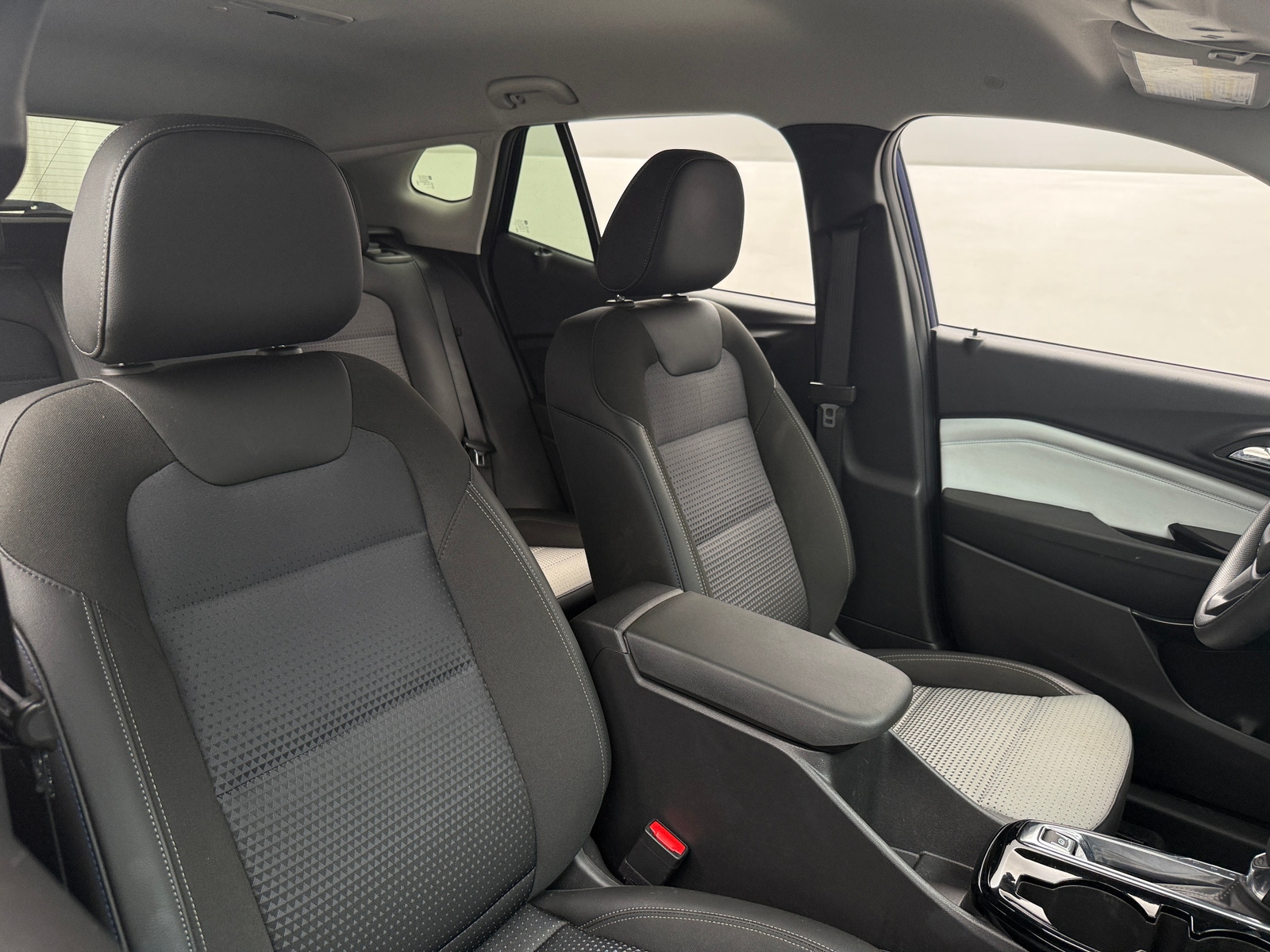 Thumbnail: 2024 Chevrolet Trax - 2