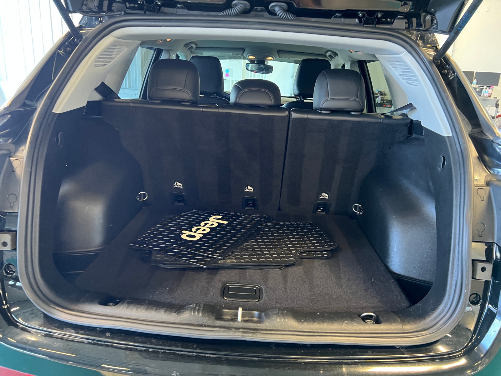 Thumbnail: 2022 Jeep Compass - 6