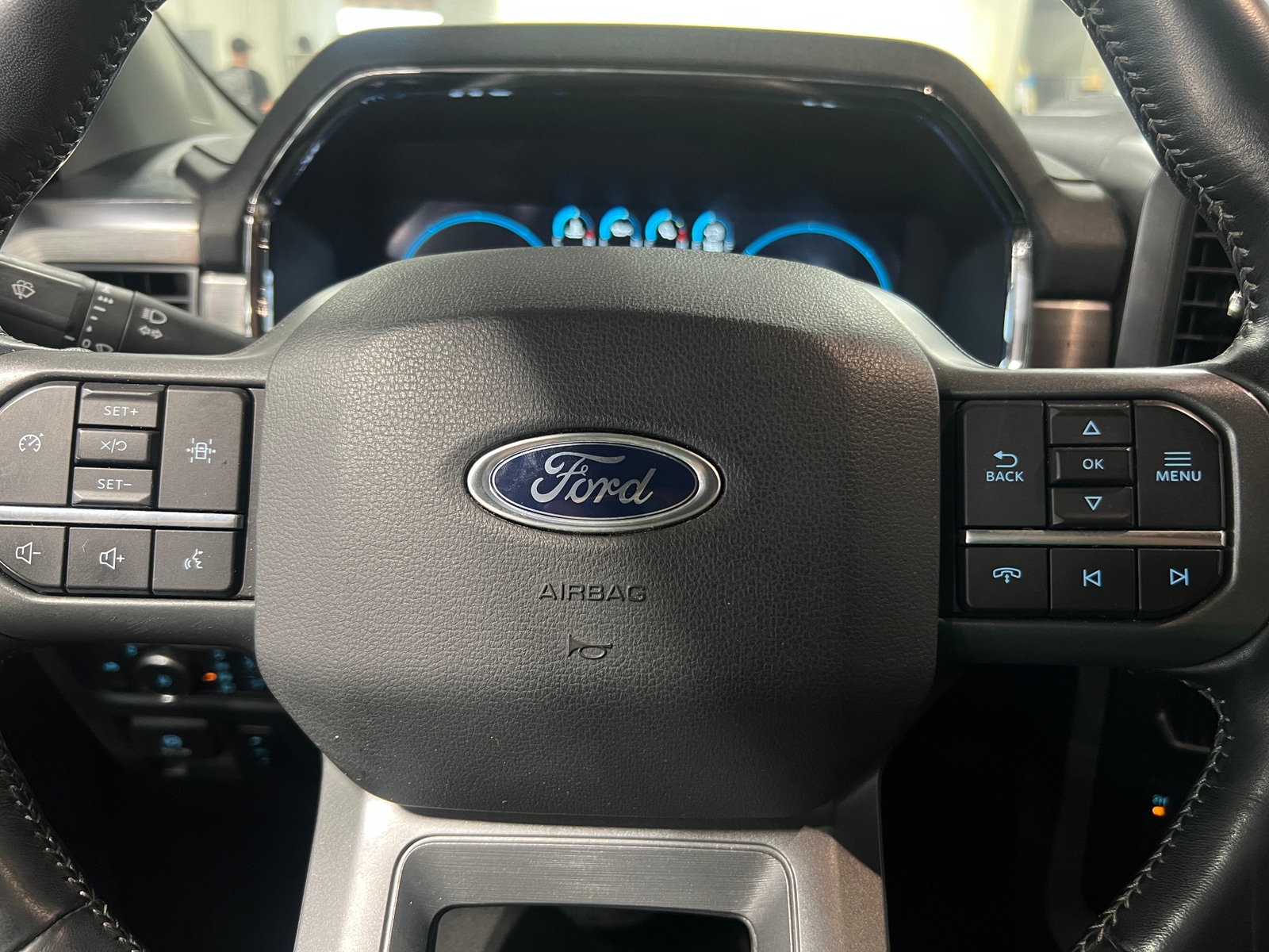 Thumbnail: 2022 Ford Econoline - 4