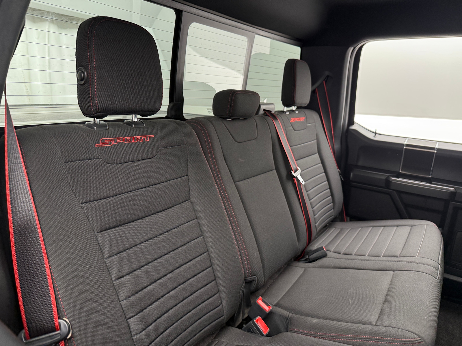Thumbnail: 2018 Ford Econoline - 6