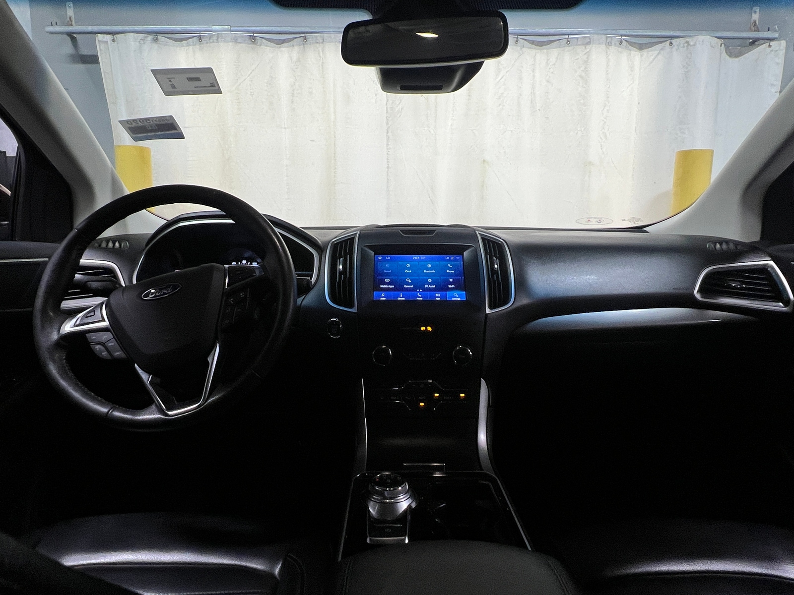 Thumbnail: 2020 Ford Edge - 3