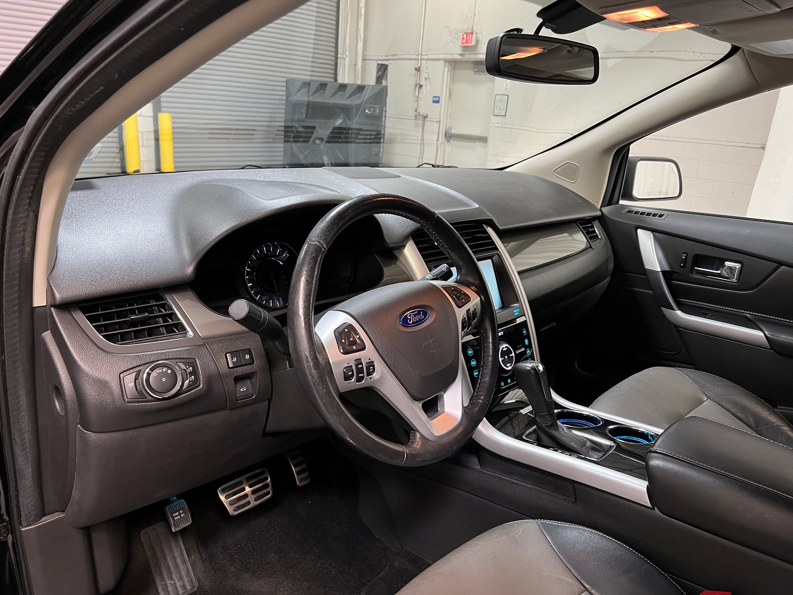 Thumbnail: 2014 Ford Edge - 2
