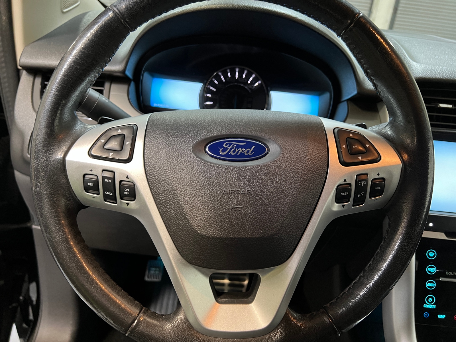 Thumbnail: 2014 Ford Edge - 4