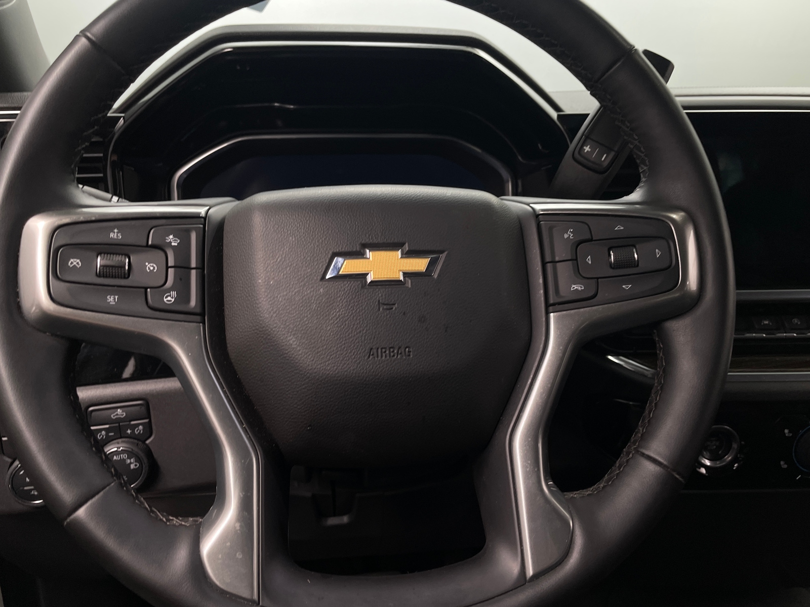 Thumbnail: 2023 Chevrolet Silverado 1500 - 5