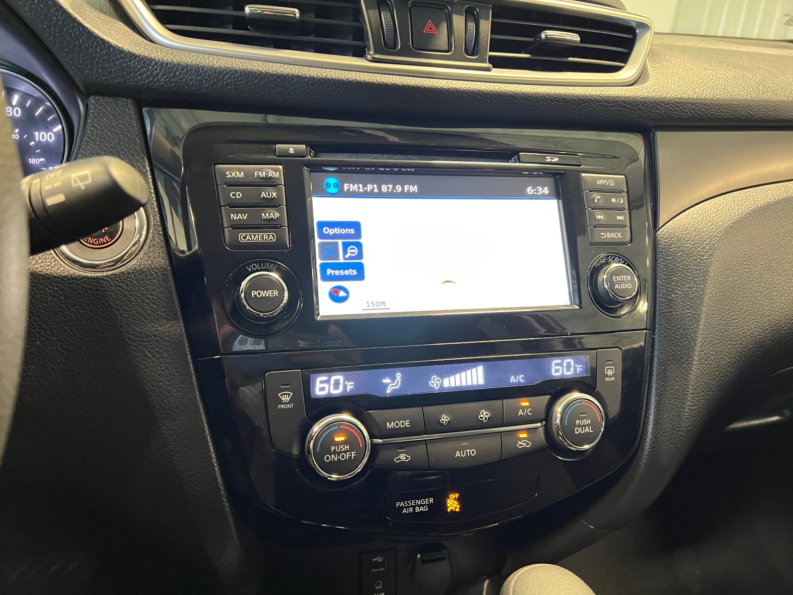 Thumbnail: 2015 Nissan Rogue - 4
