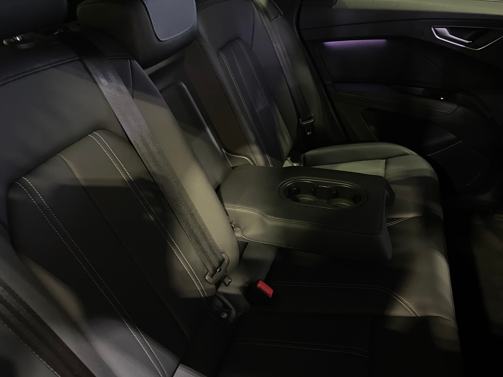 Thumbnail: 2022 Audi Q4 e-tron - 5