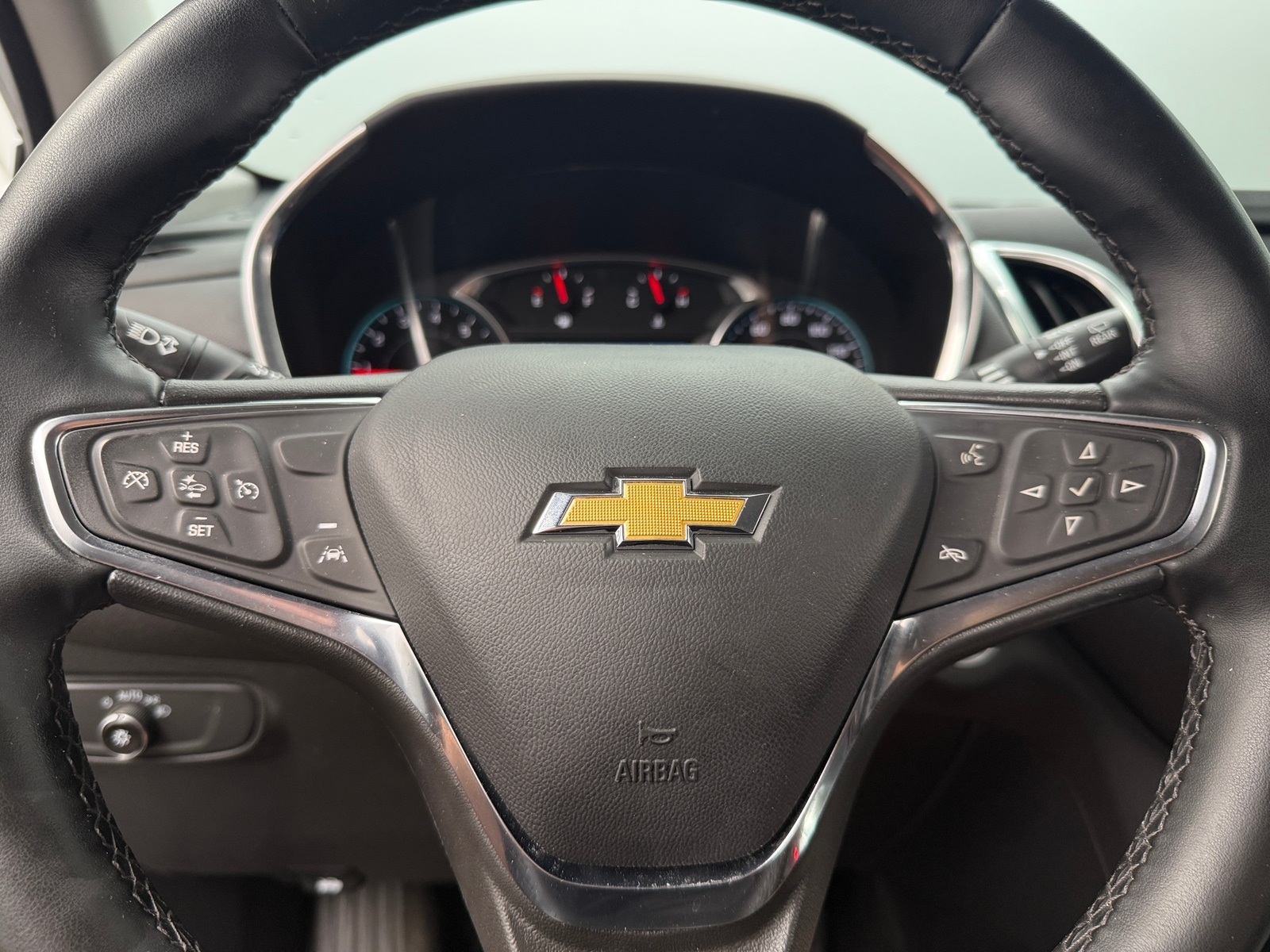 Thumbnail: 2023 Chevrolet Equinox - 5