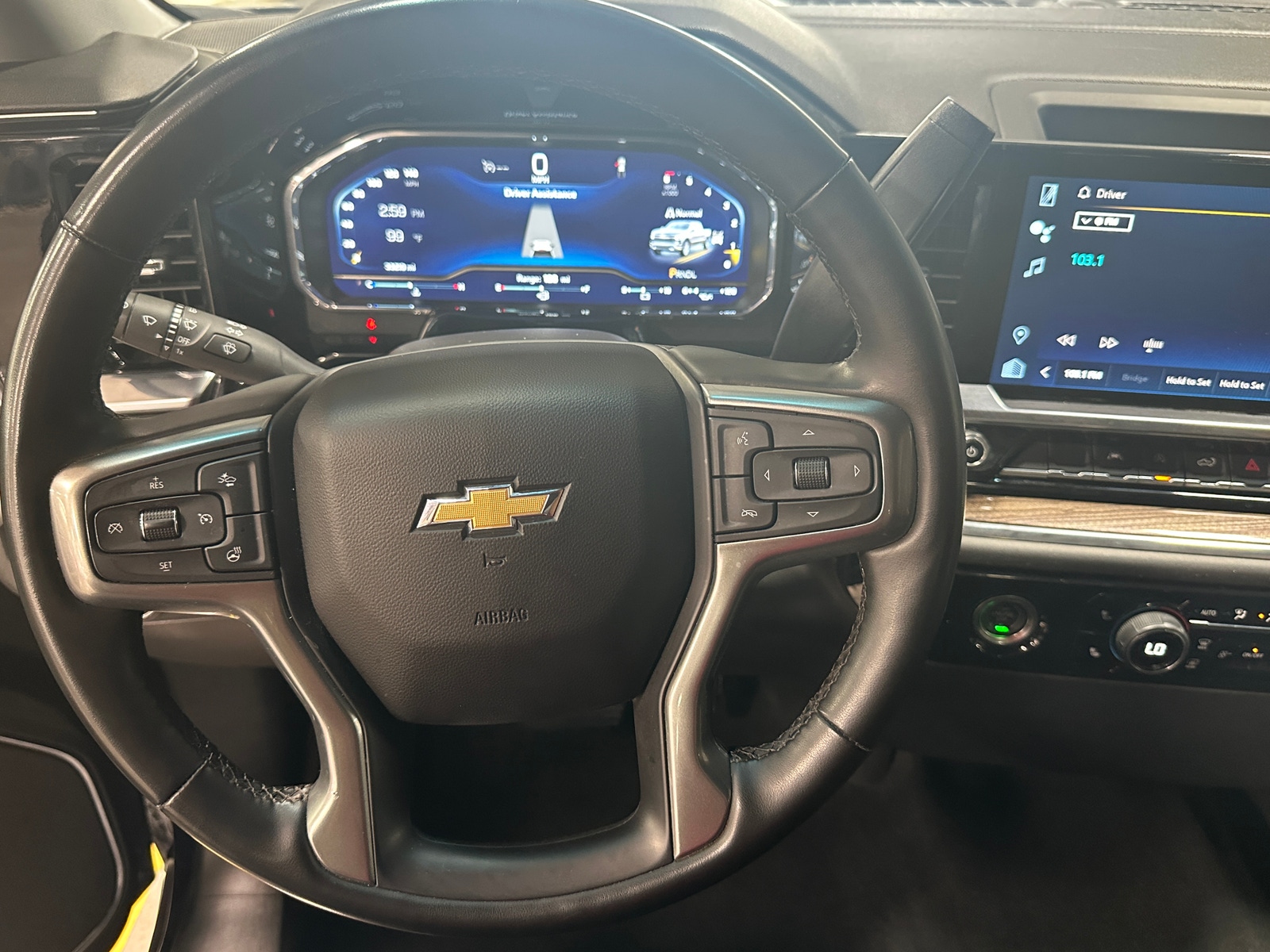 Thumbnail: 2023 Chevrolet Silverado 1500 - 5