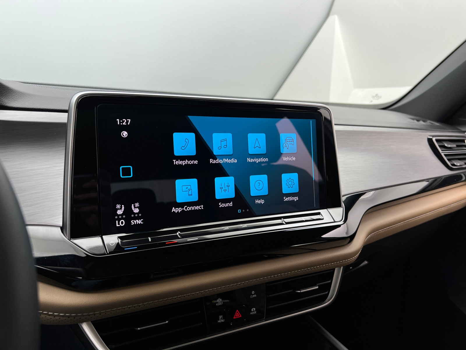 Thumbnail: 2024 Volkswagen Atlas - 3