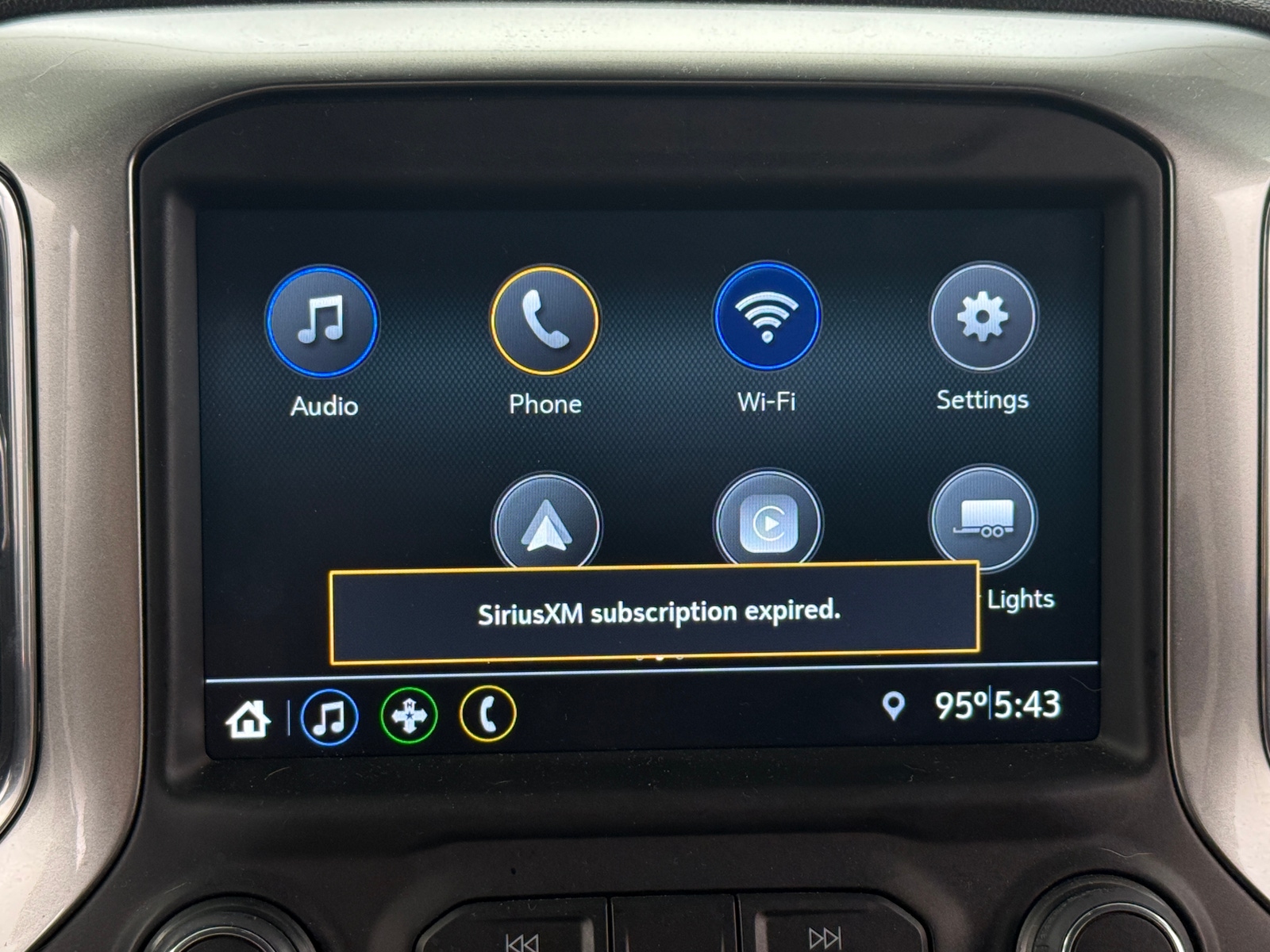Thumbnail: 2021 Chevrolet Silverado 1500 - 4