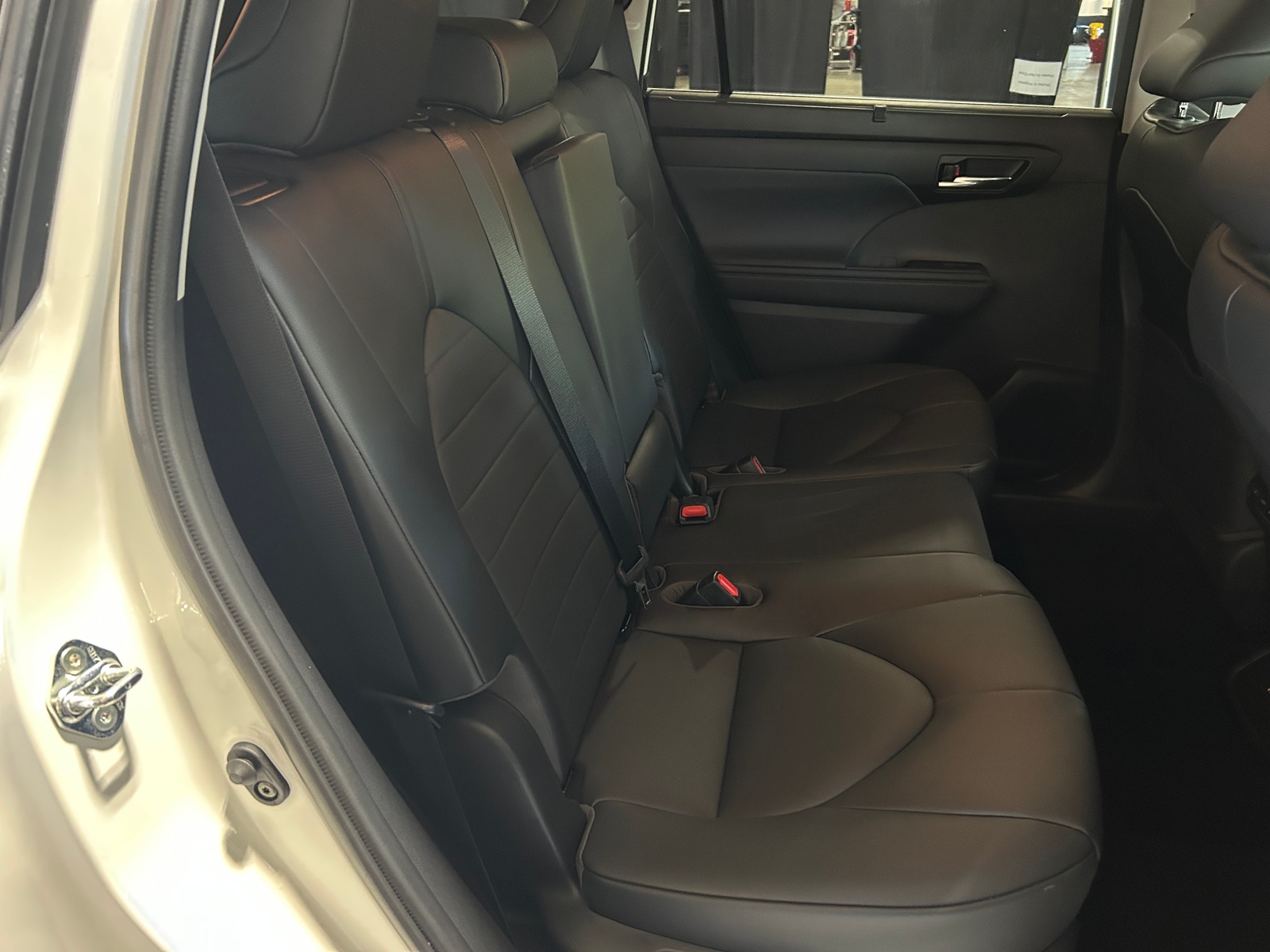 Thumbnail: 2020 Toyota Highlander - 5