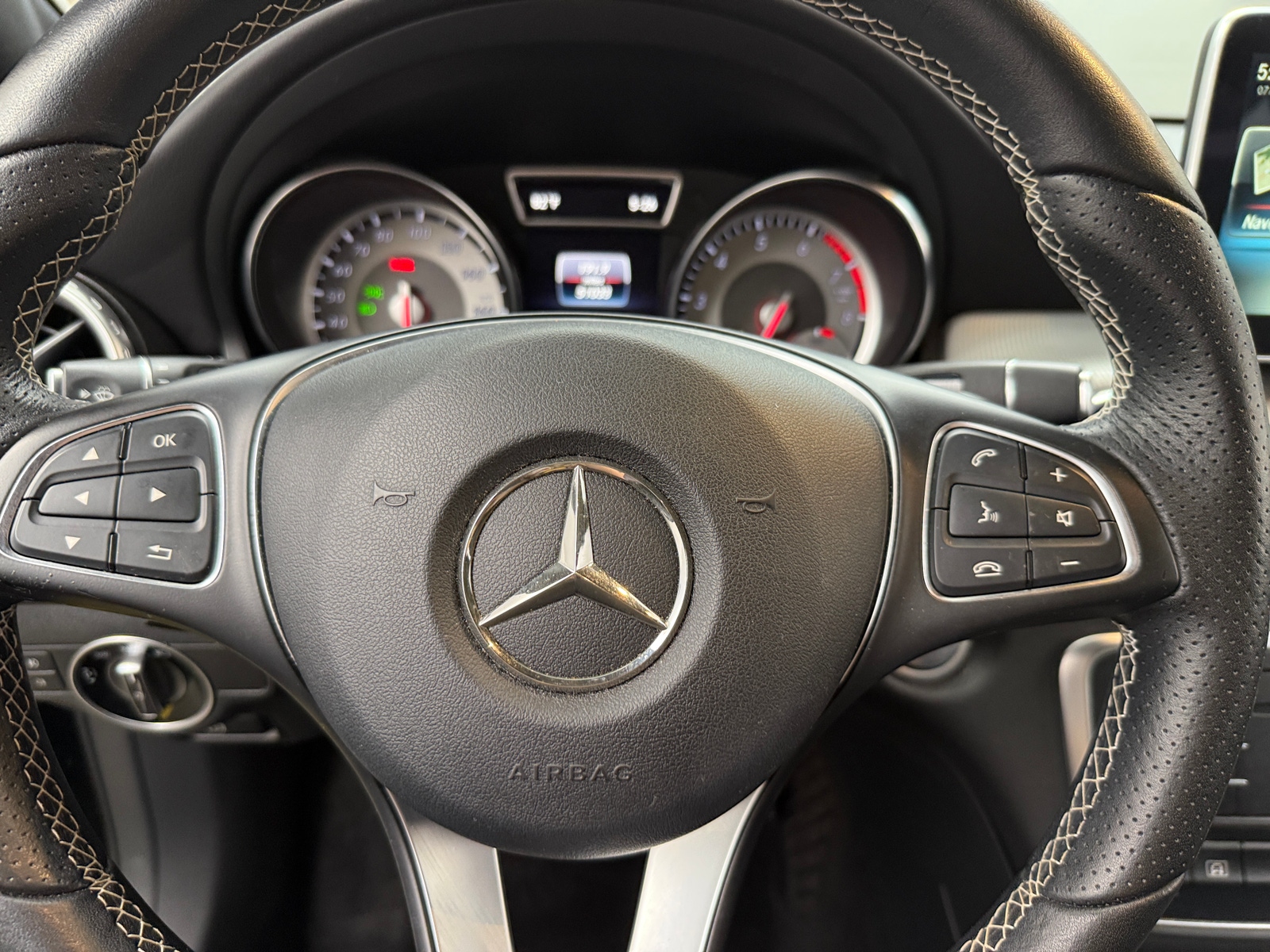 Thumbnail: 2016 Mercedes-Benz GLA - 4