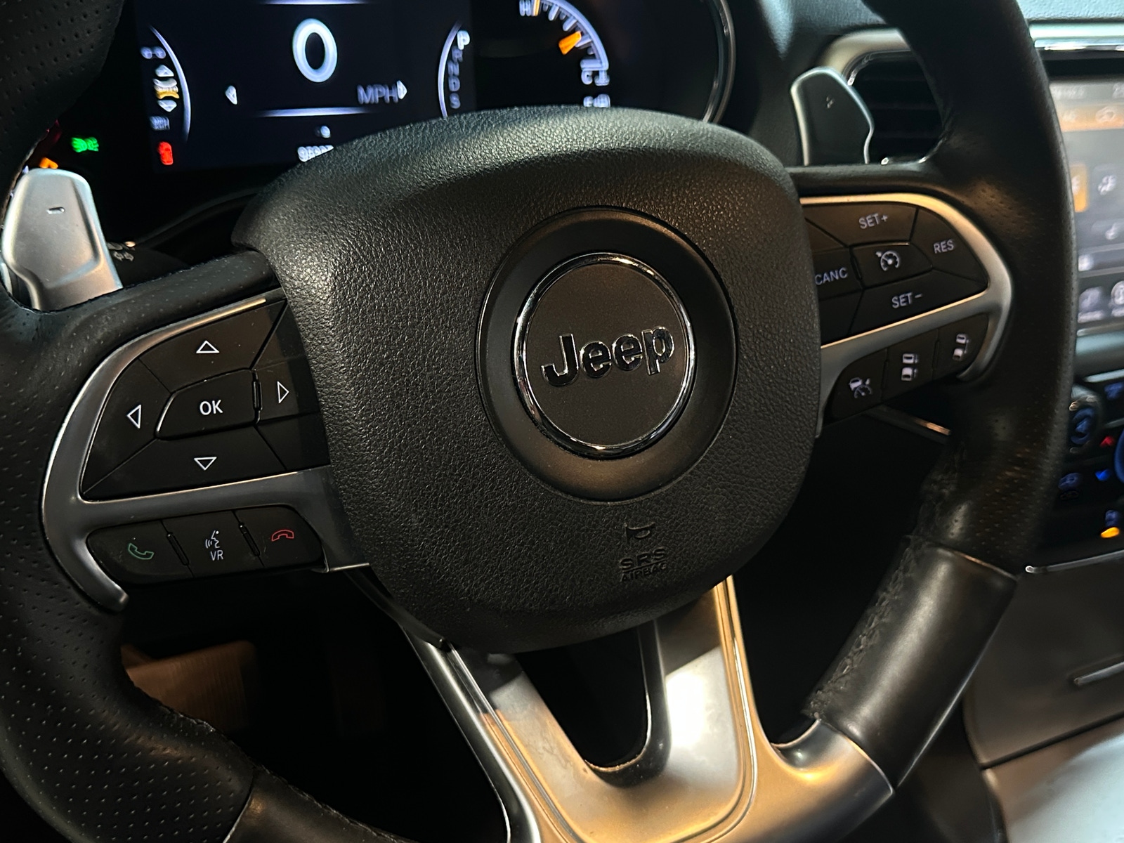 Thumbnail: 2014 Jeep Grand Cherokee - 4