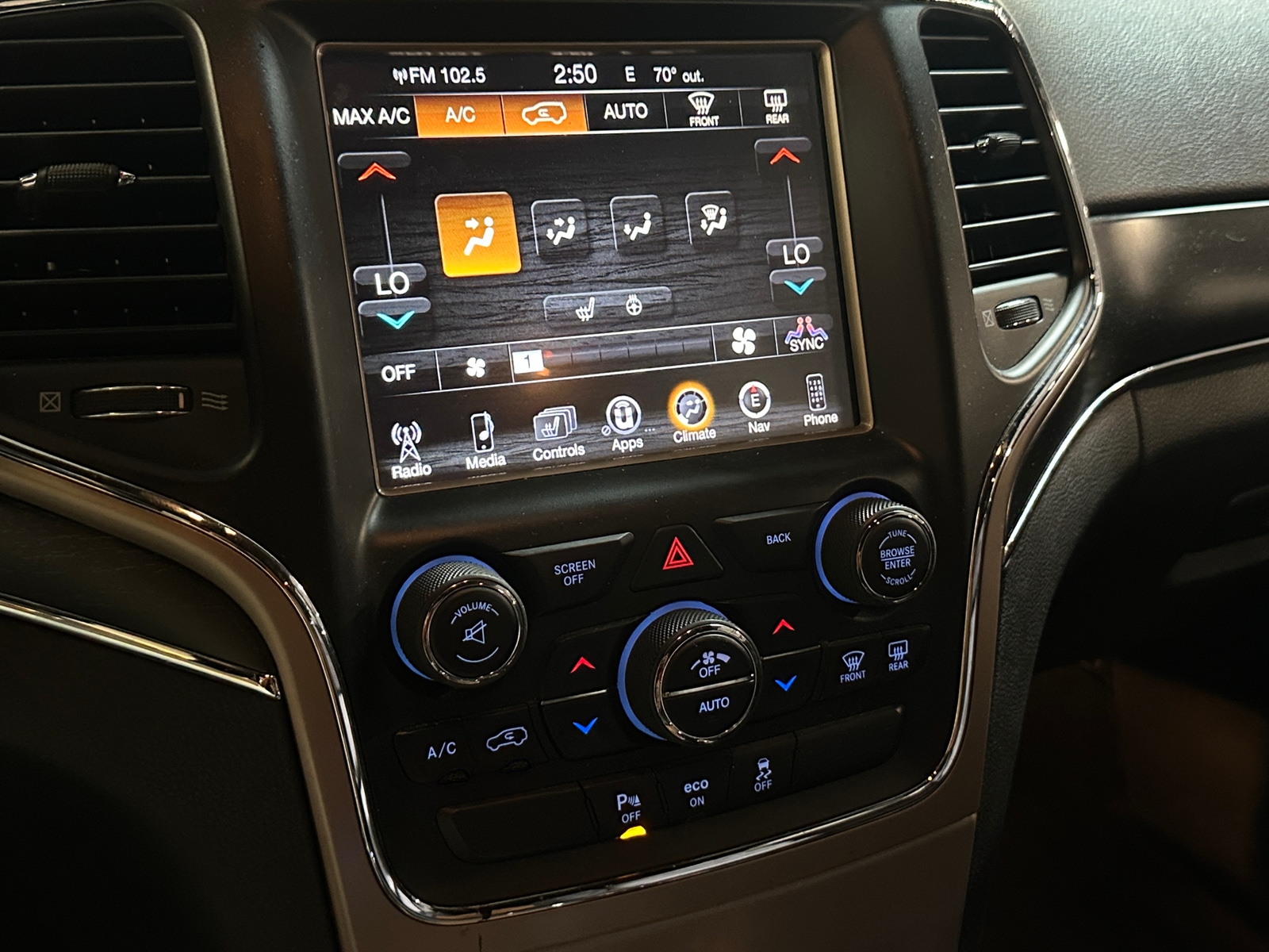Thumbnail: 2014 Jeep Grand Cherokee - 3