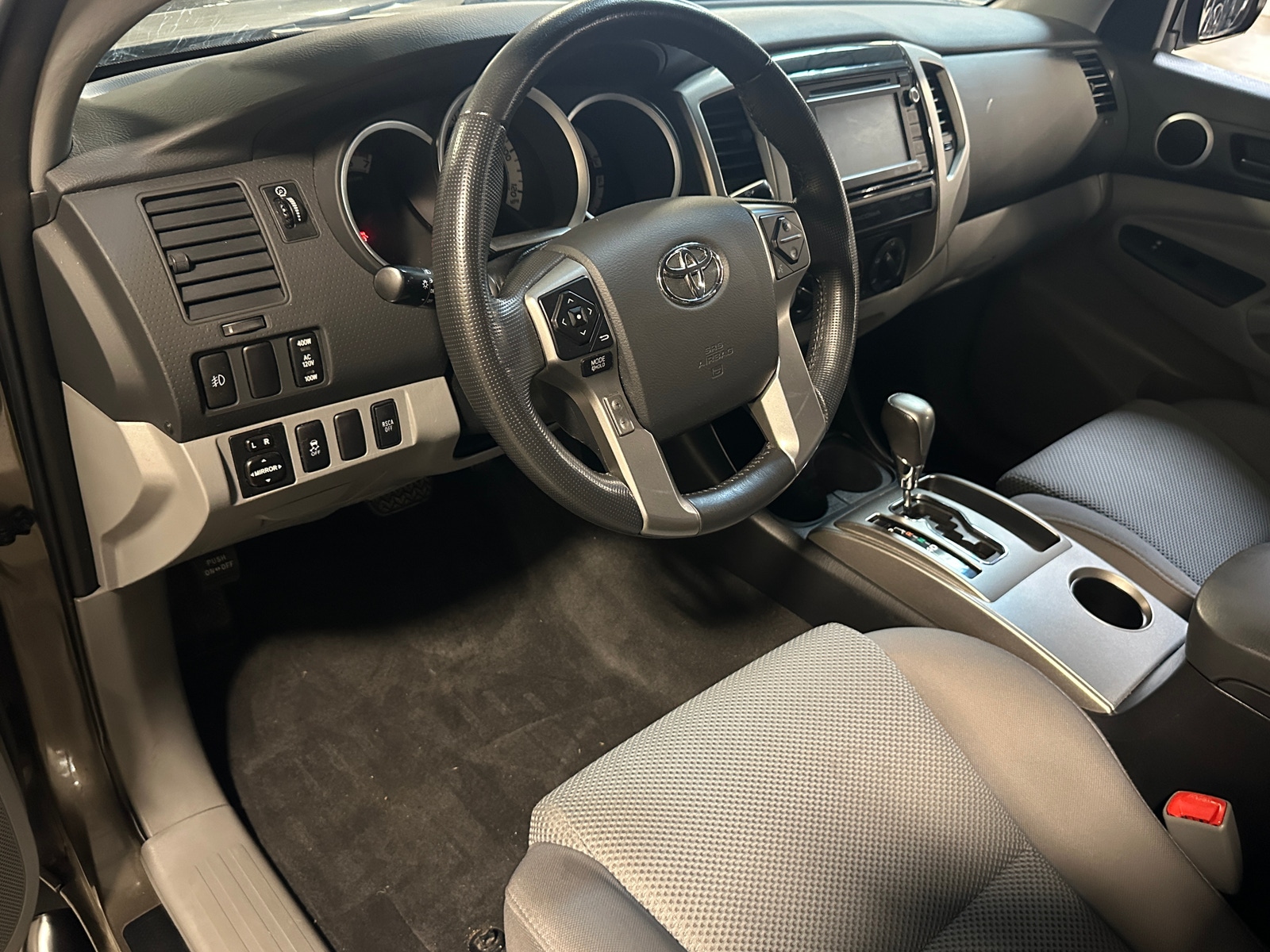 Thumbnail: 2015 Toyota Tacoma - 3