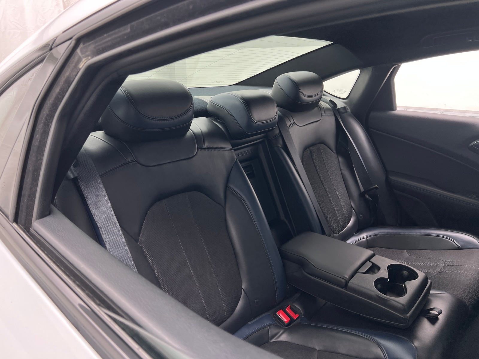 Thumbnail: 2016 Chrysler 200 - 5