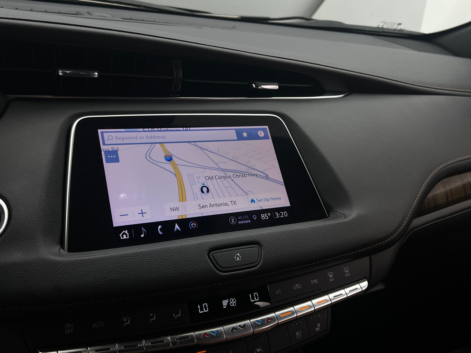 Thumbnail: 2023 Cadillac XT4 - 3