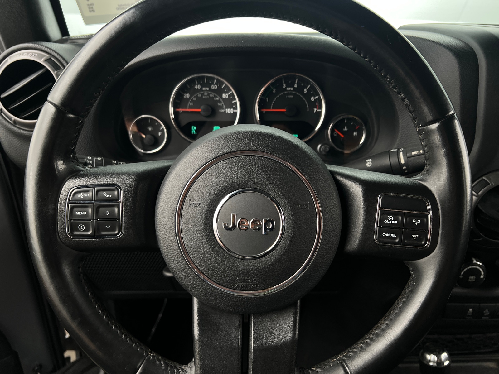 Thumbnail: 2018 Jeep Wrangler - 5