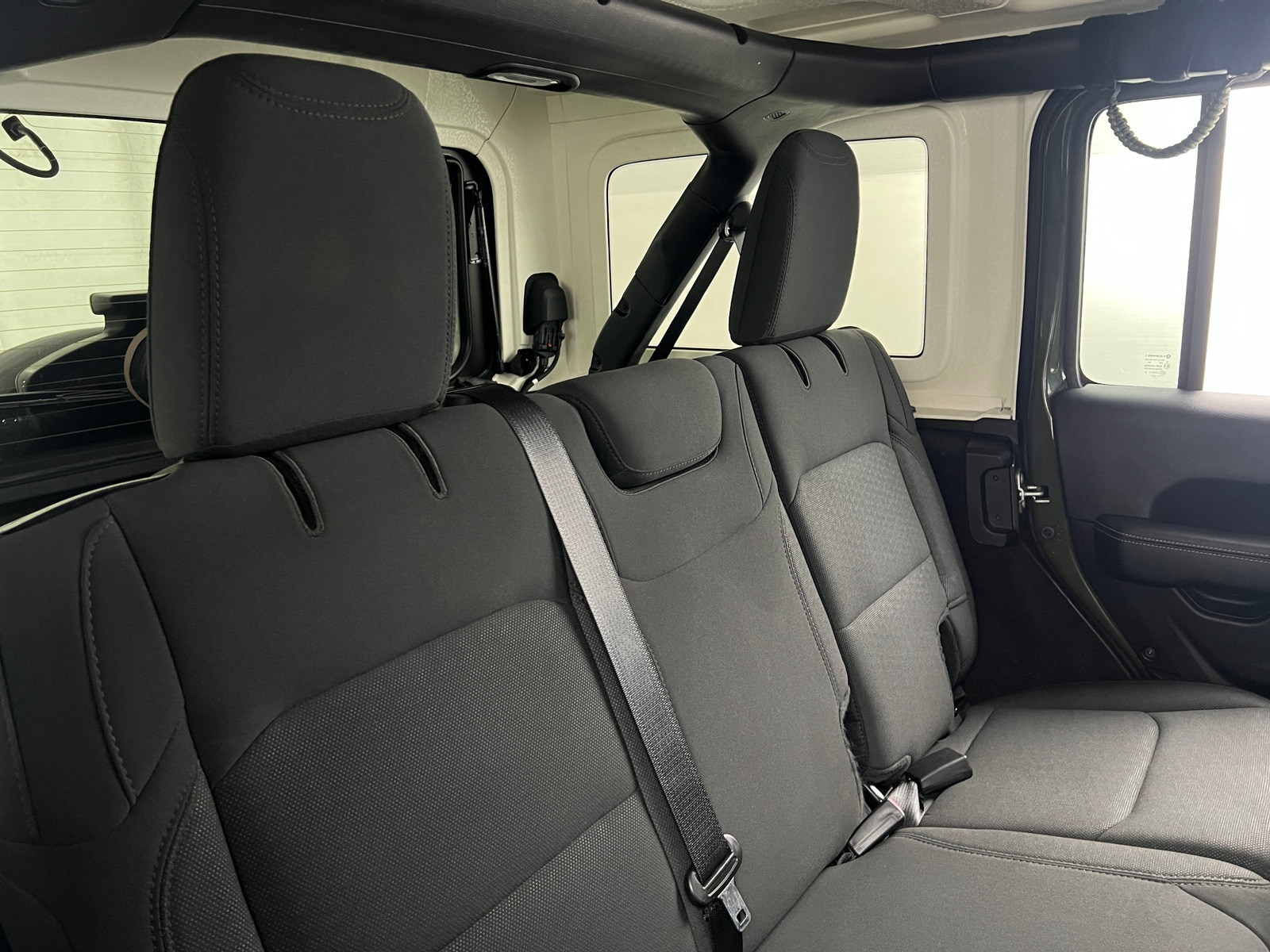 Thumbnail: 2020 Jeep Wrangler - 6