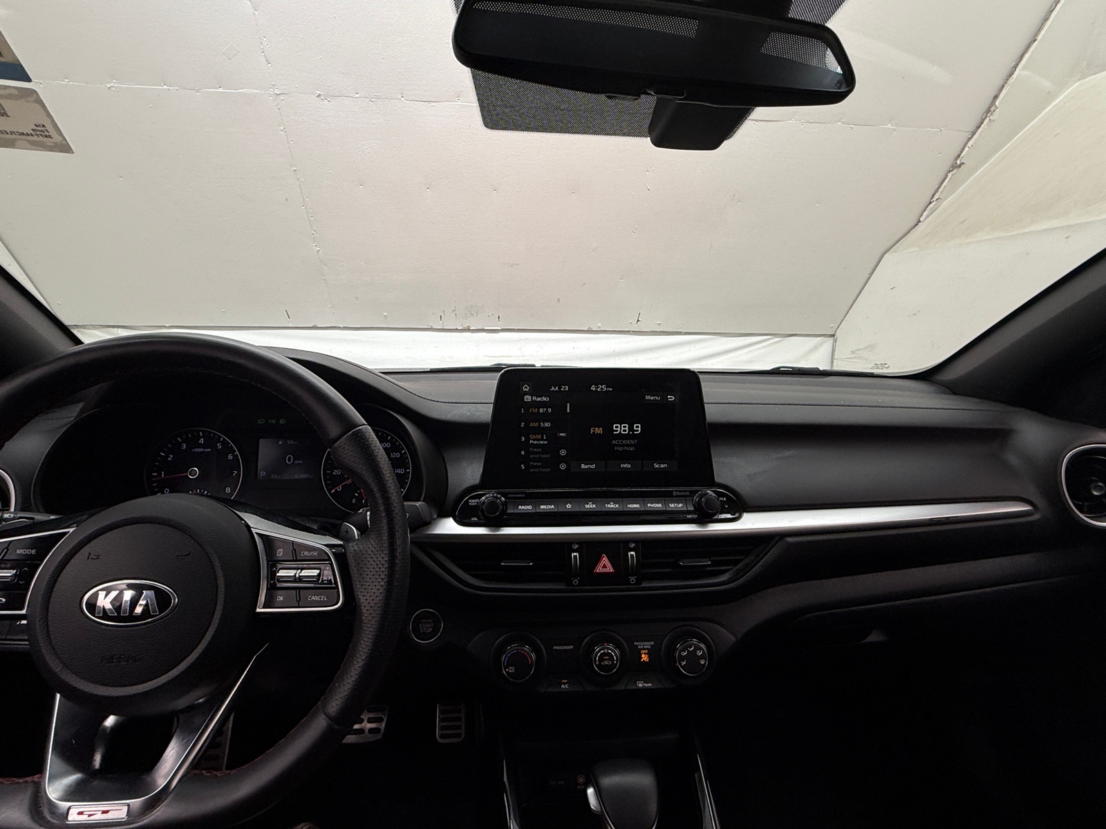 Thumbnail: 2020 Kia Forte - 3
