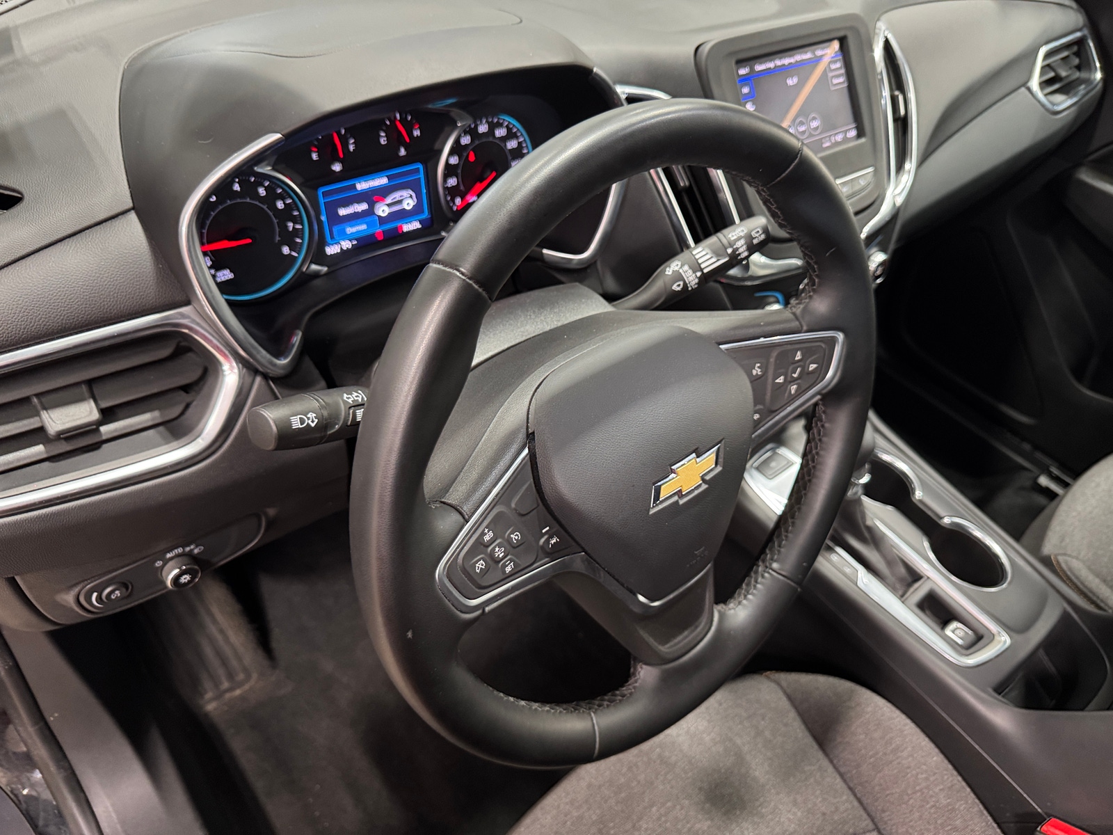 Thumbnail: 2023 Chevrolet Equinox - 3