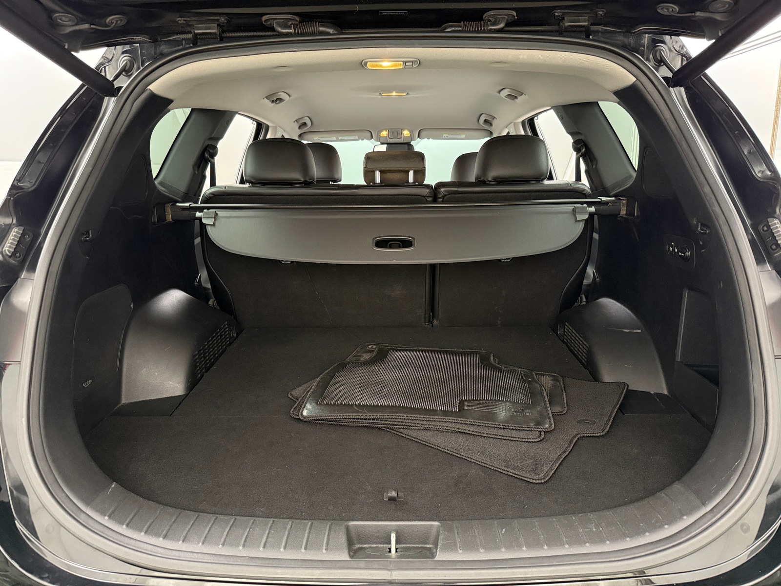 Thumbnail: 2019 Hyundai Santa Fe - 7