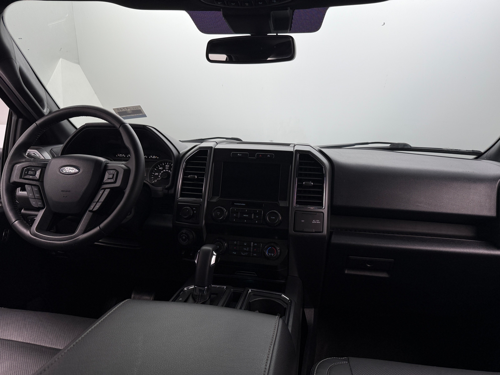 Thumbnail: 2020 Ford Econoline - 3