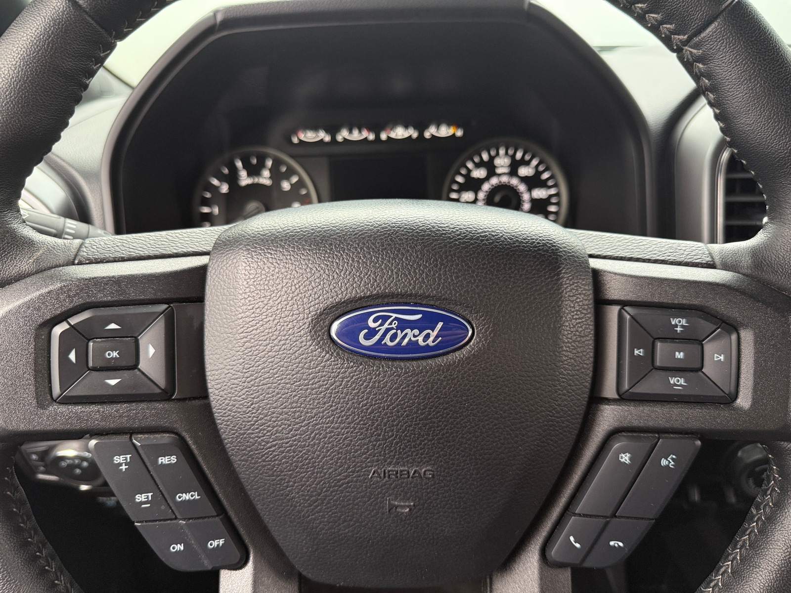 Thumbnail: 2020 Ford Econoline - 5