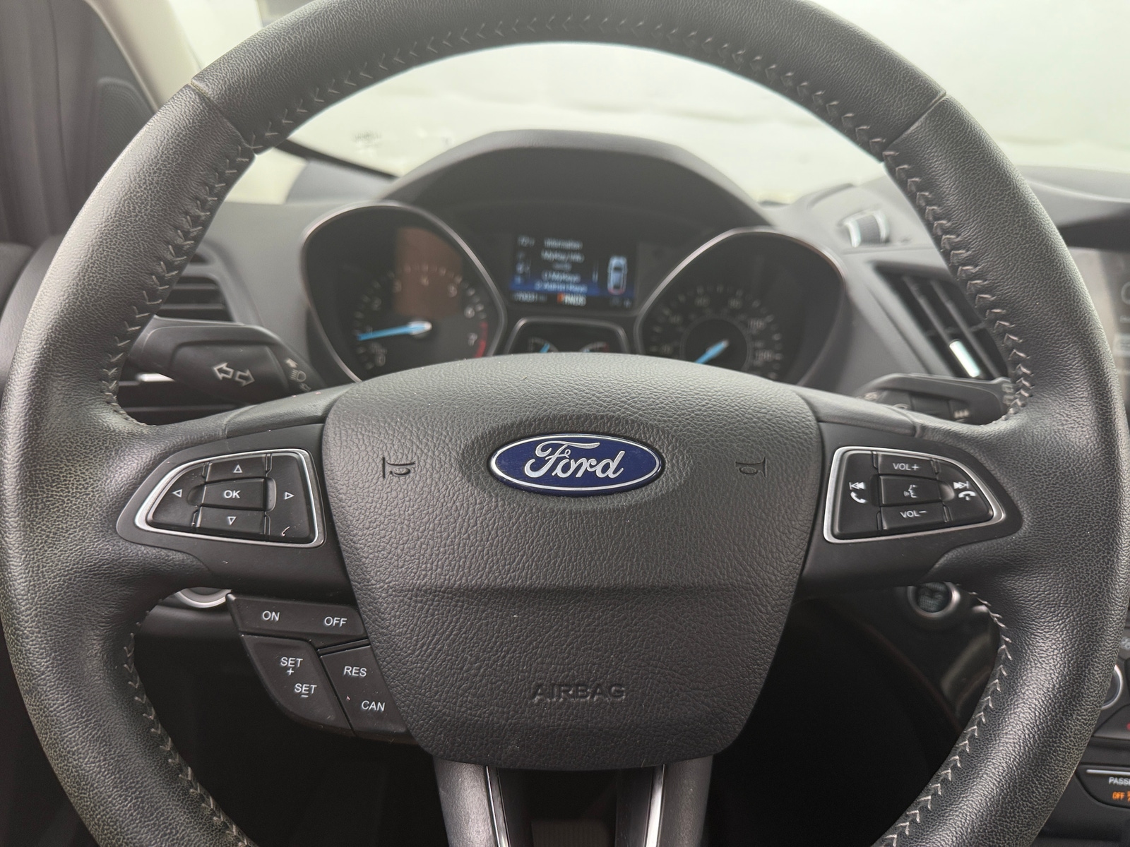 Thumbnail: 2019 Ford Escape - 4
