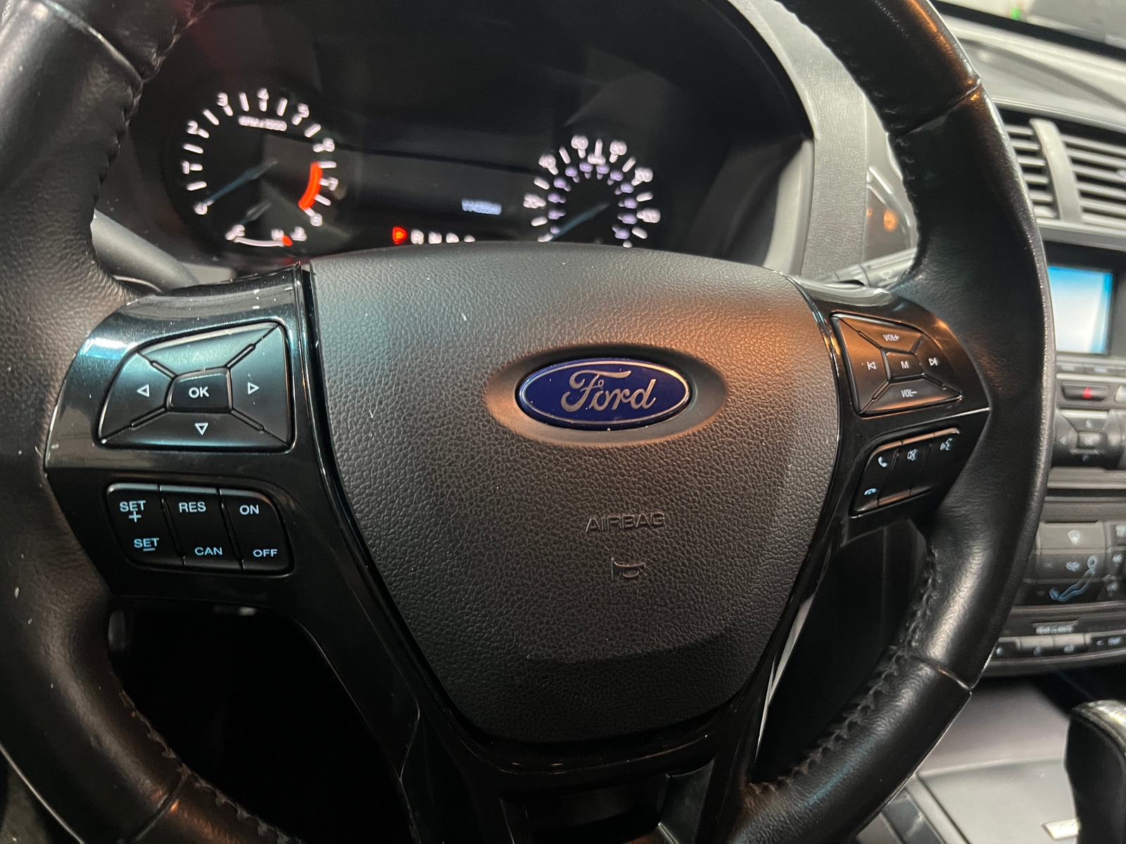 Thumbnail: 2017 Ford Explorer - 5