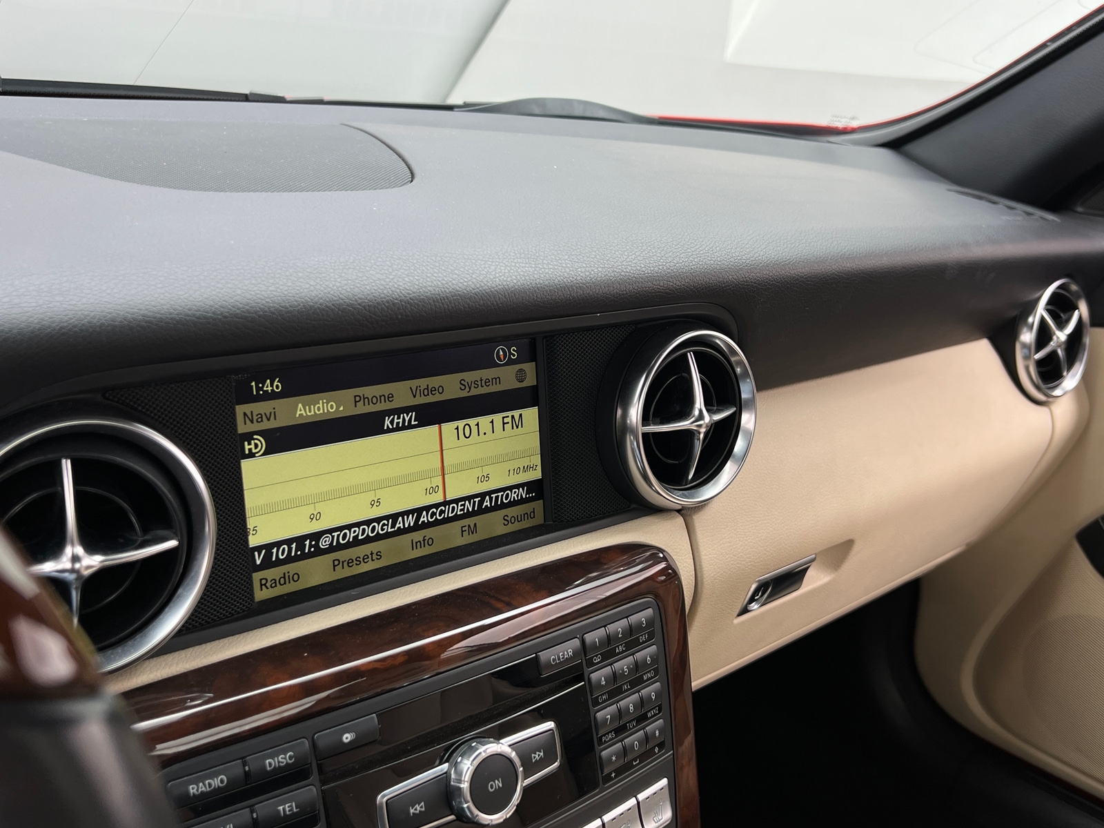 Thumbnail: 2012 Mercedes-Benz SLK - 3