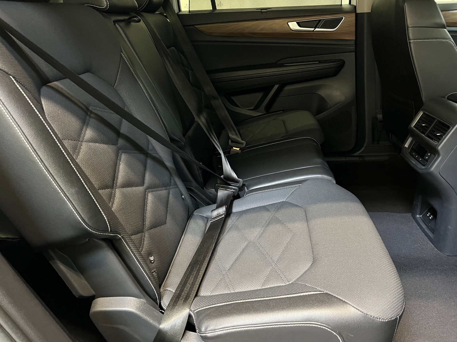 Thumbnail: 2024 Volkswagen Atlas - 5