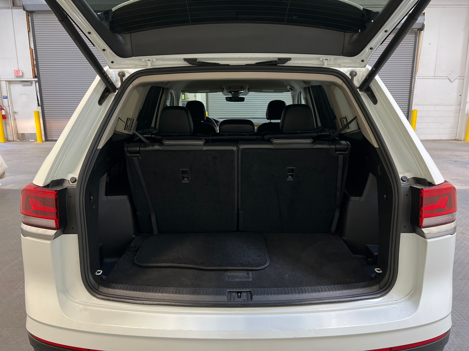 Thumbnail: 2024 Volkswagen Atlas - 6