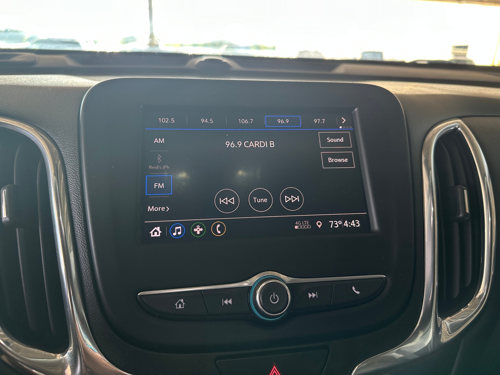 Thumbnail: 2020 Chevrolet Equinox - 4