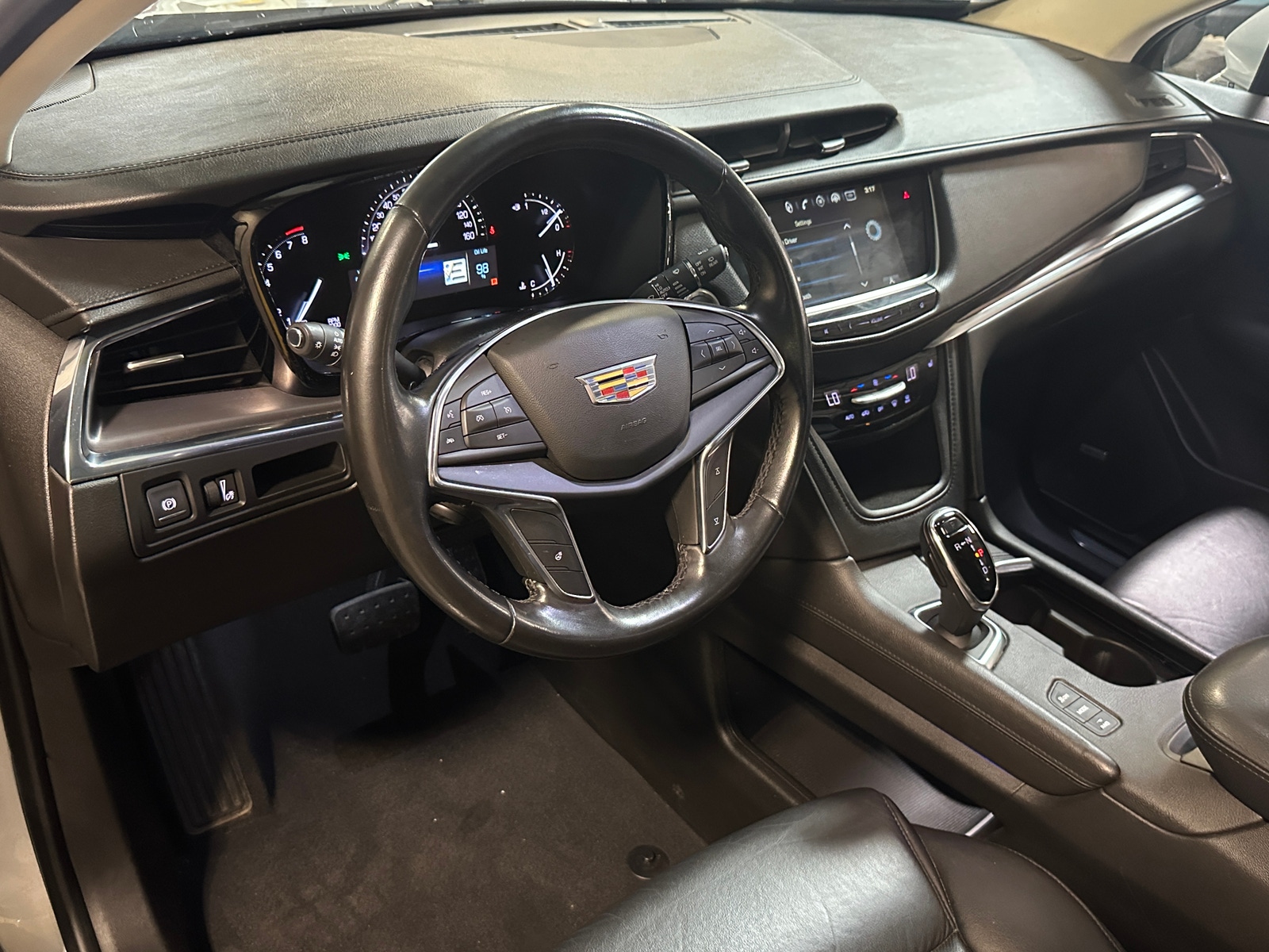 Thumbnail: 2018 Cadillac XT5 - 2