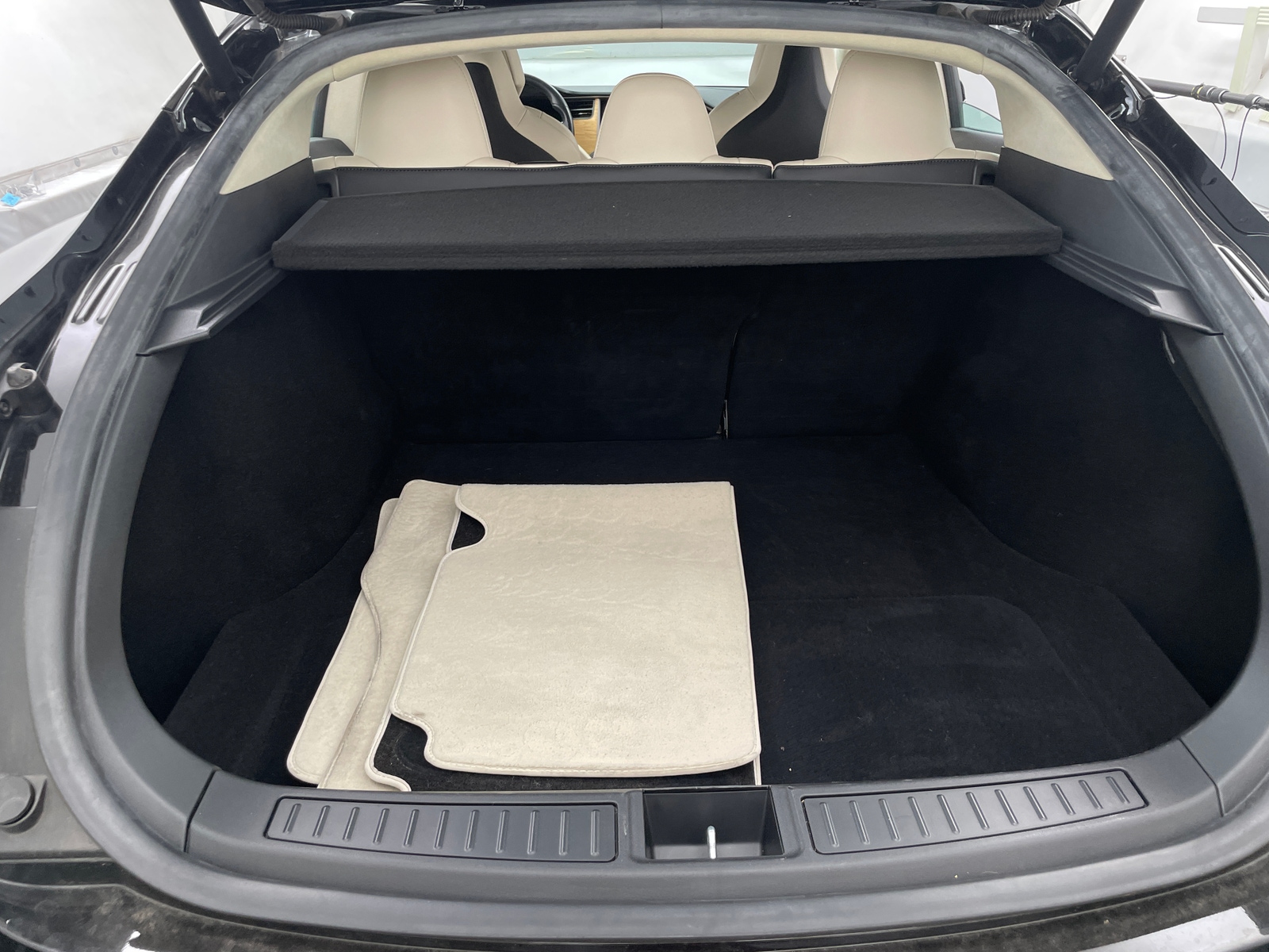 Thumbnail: 2018 Tesla Model S - 6