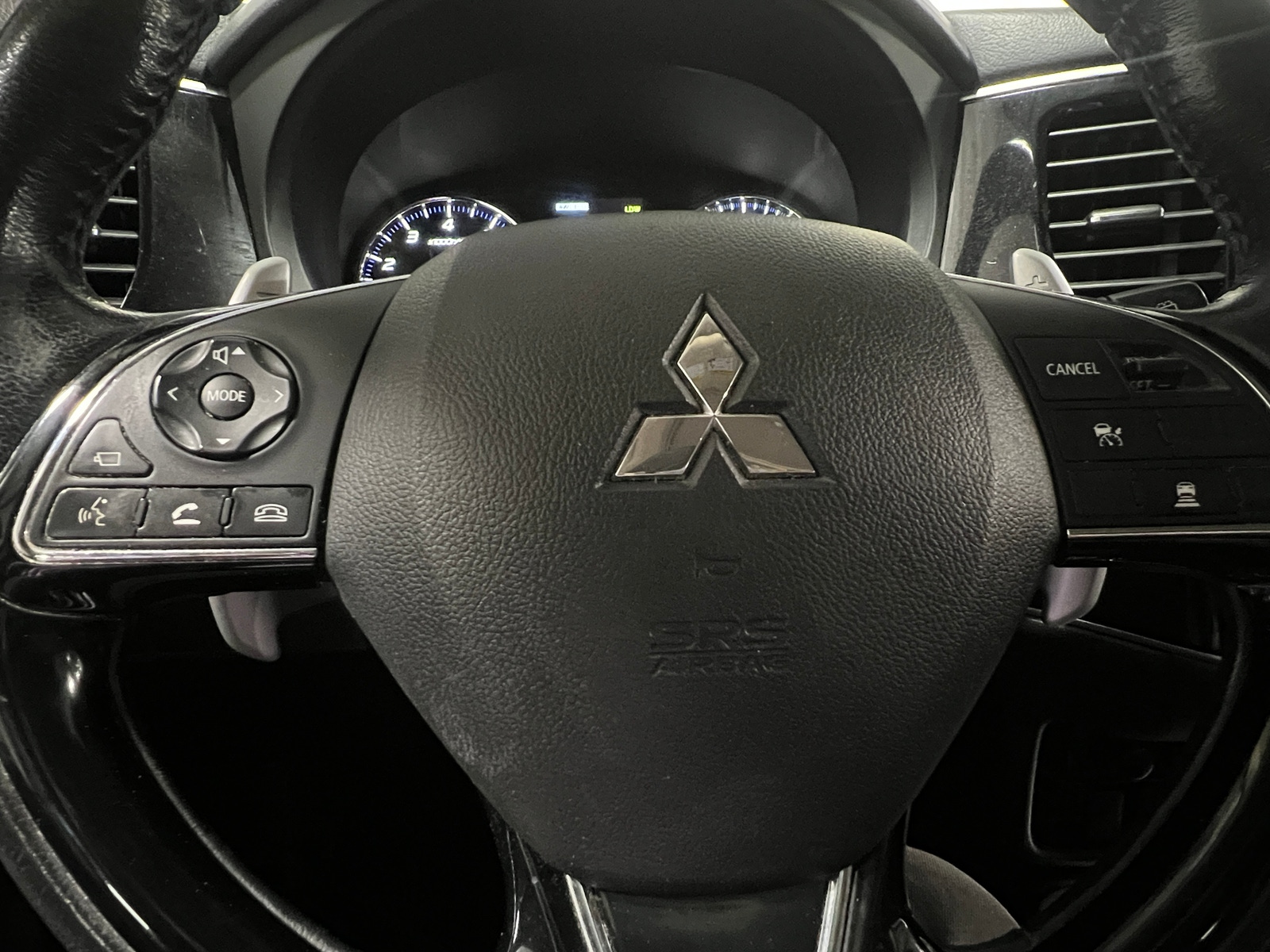 Thumbnail: 2017 Mitsubishi Outlander - 4