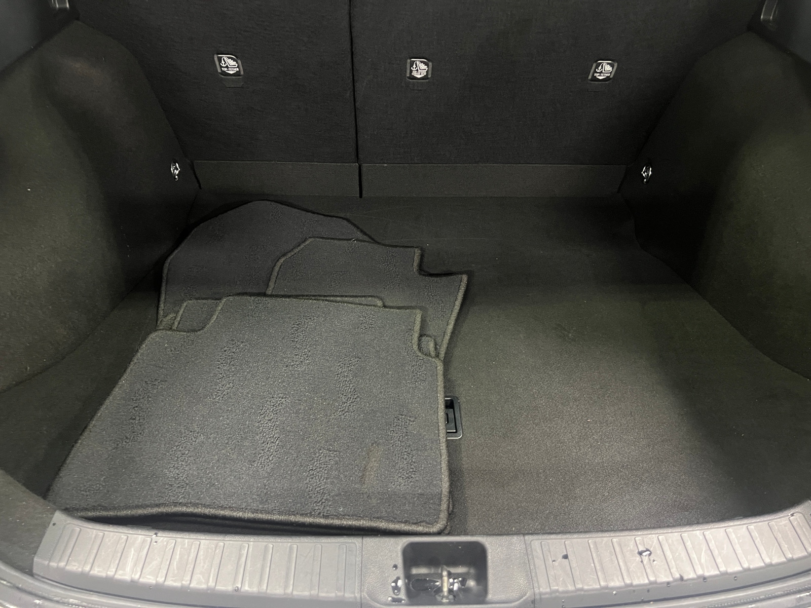 Thumbnail: 2019 Toyota Prius - 6